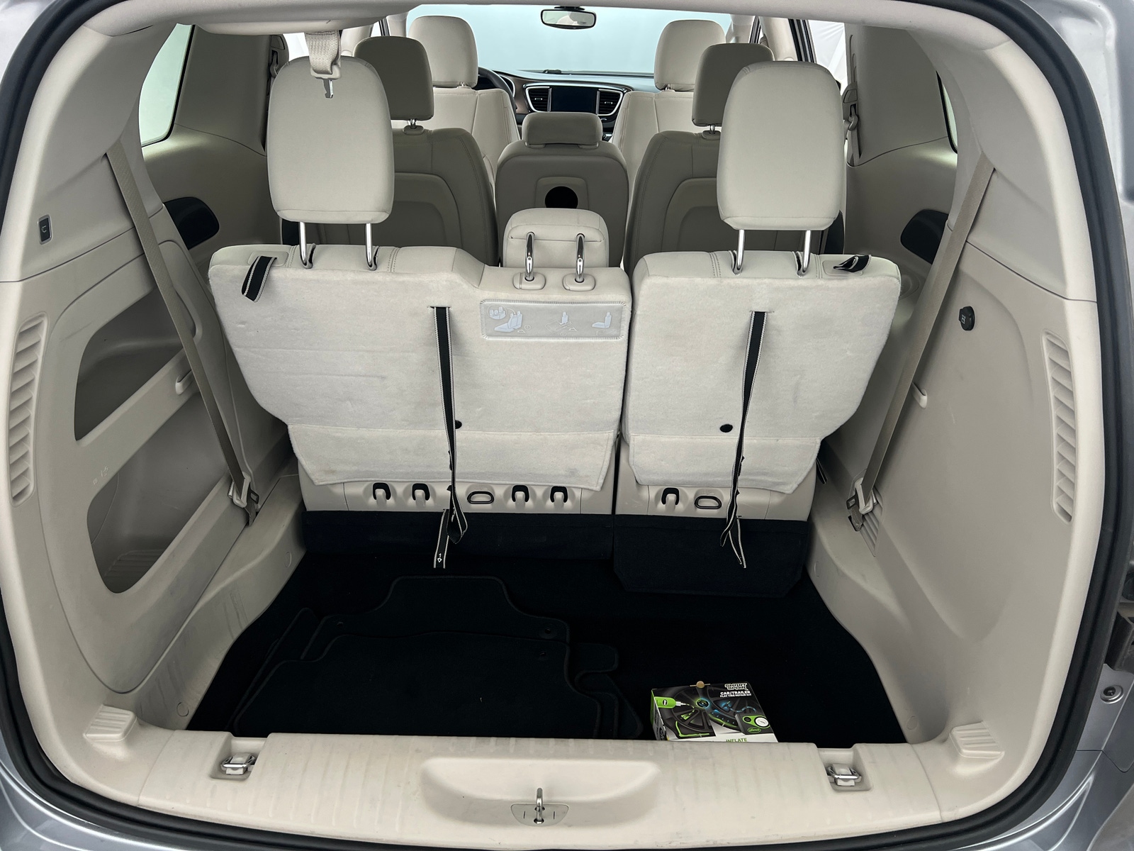 Thumbnail: 2017 Chrysler Pacifica - 7