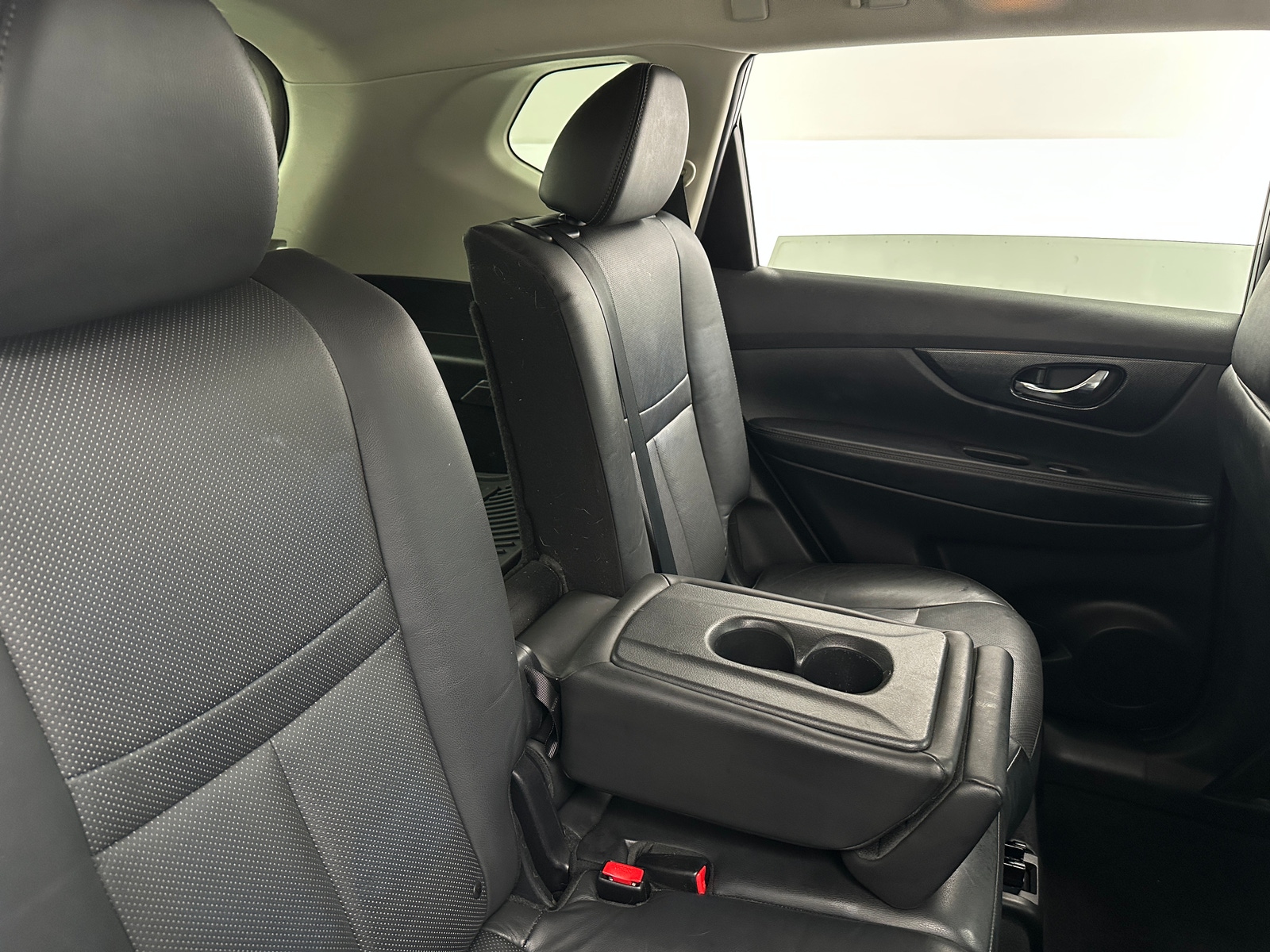 Thumbnail: 2015 Nissan Rogue - 5