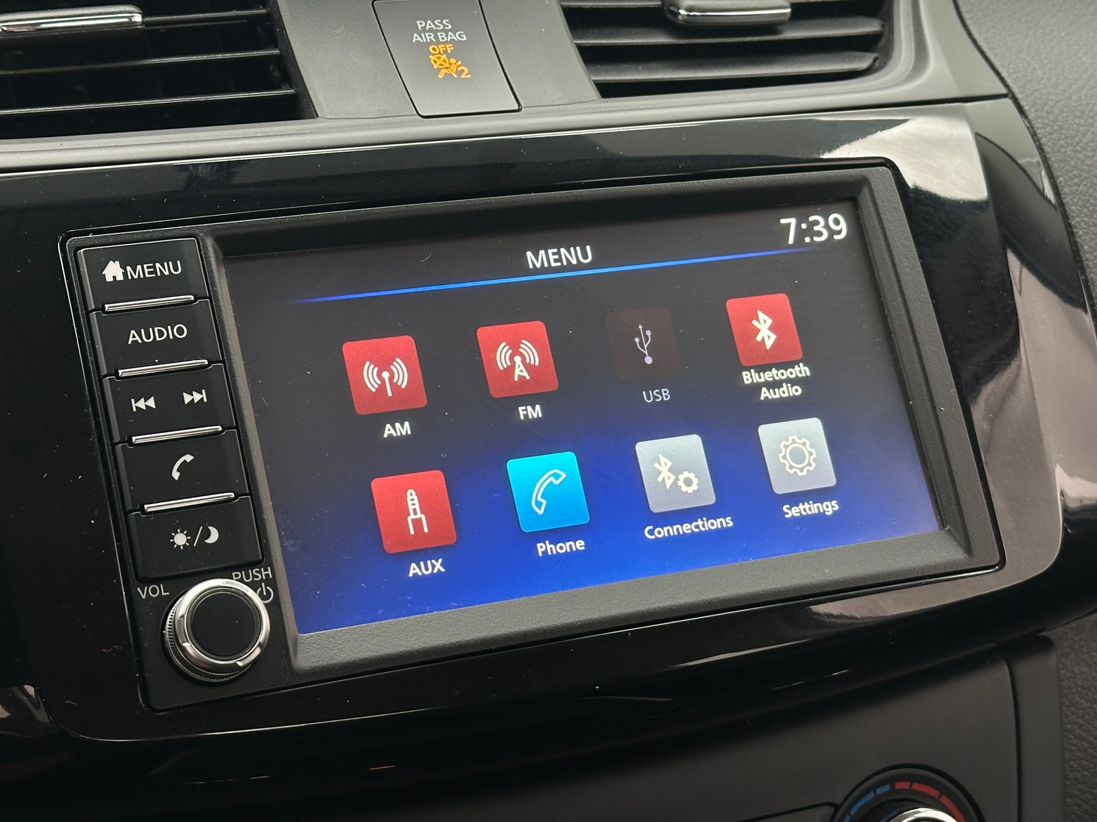 Thumbnail: 2019 Nissan Sentra - 4