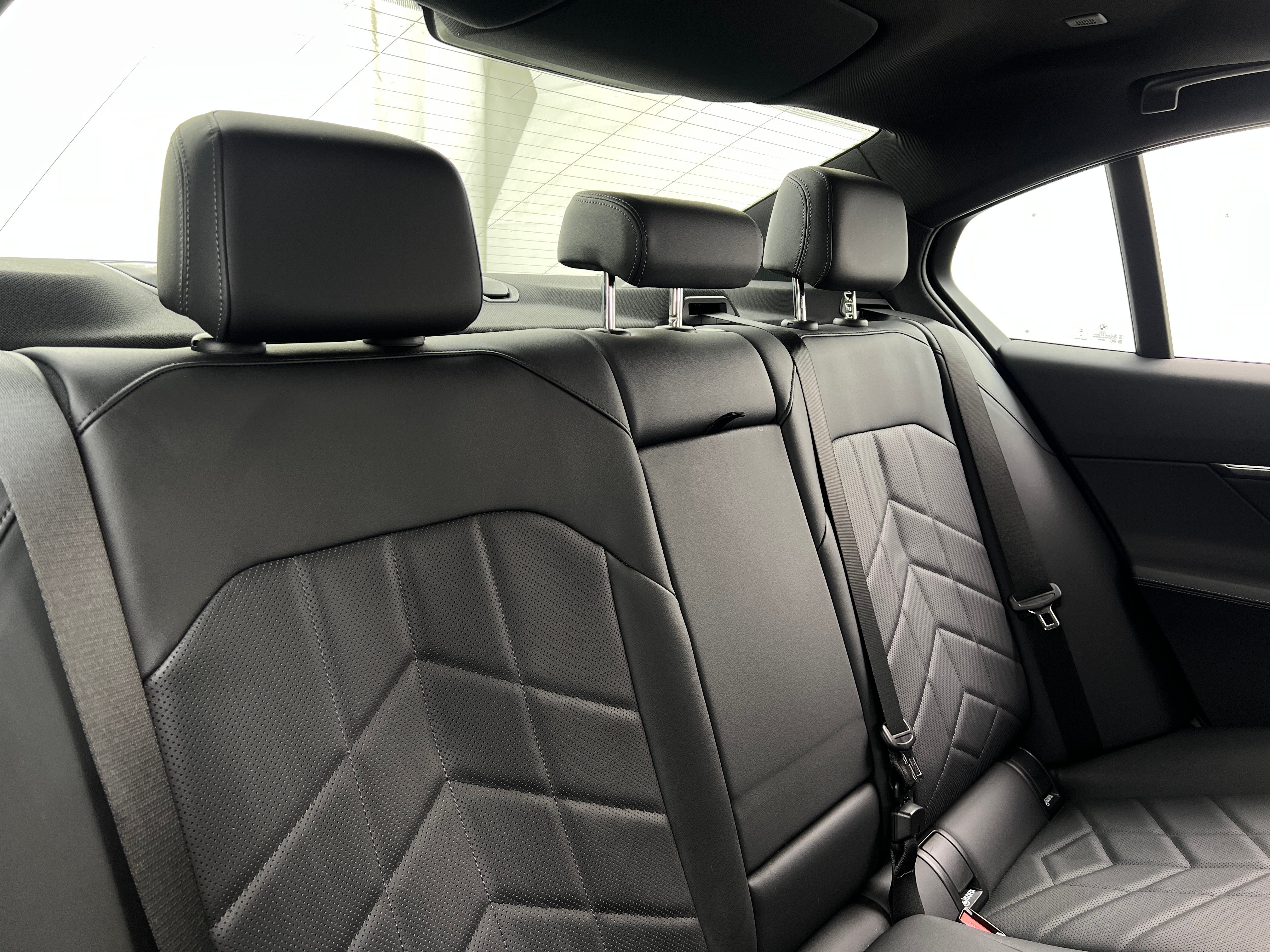 Used 2024 BMW i5 40 with VIN WBY33FK0XRCR91237 for sale in Oak Creek, WI