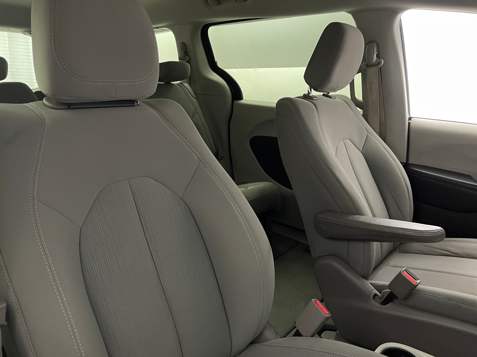 Thumbnail: 2017 Chrysler Pacifica - 2