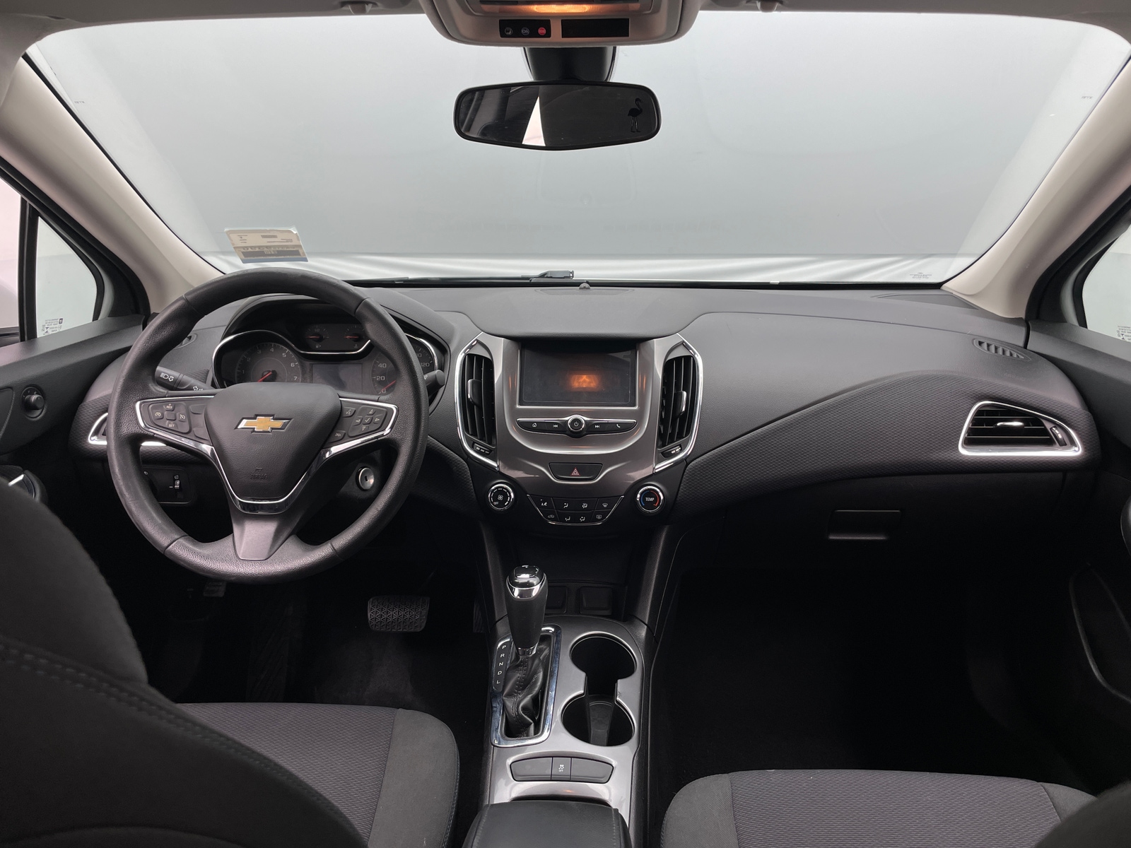 Thumbnail: 2017 Chevrolet Cruze - 3