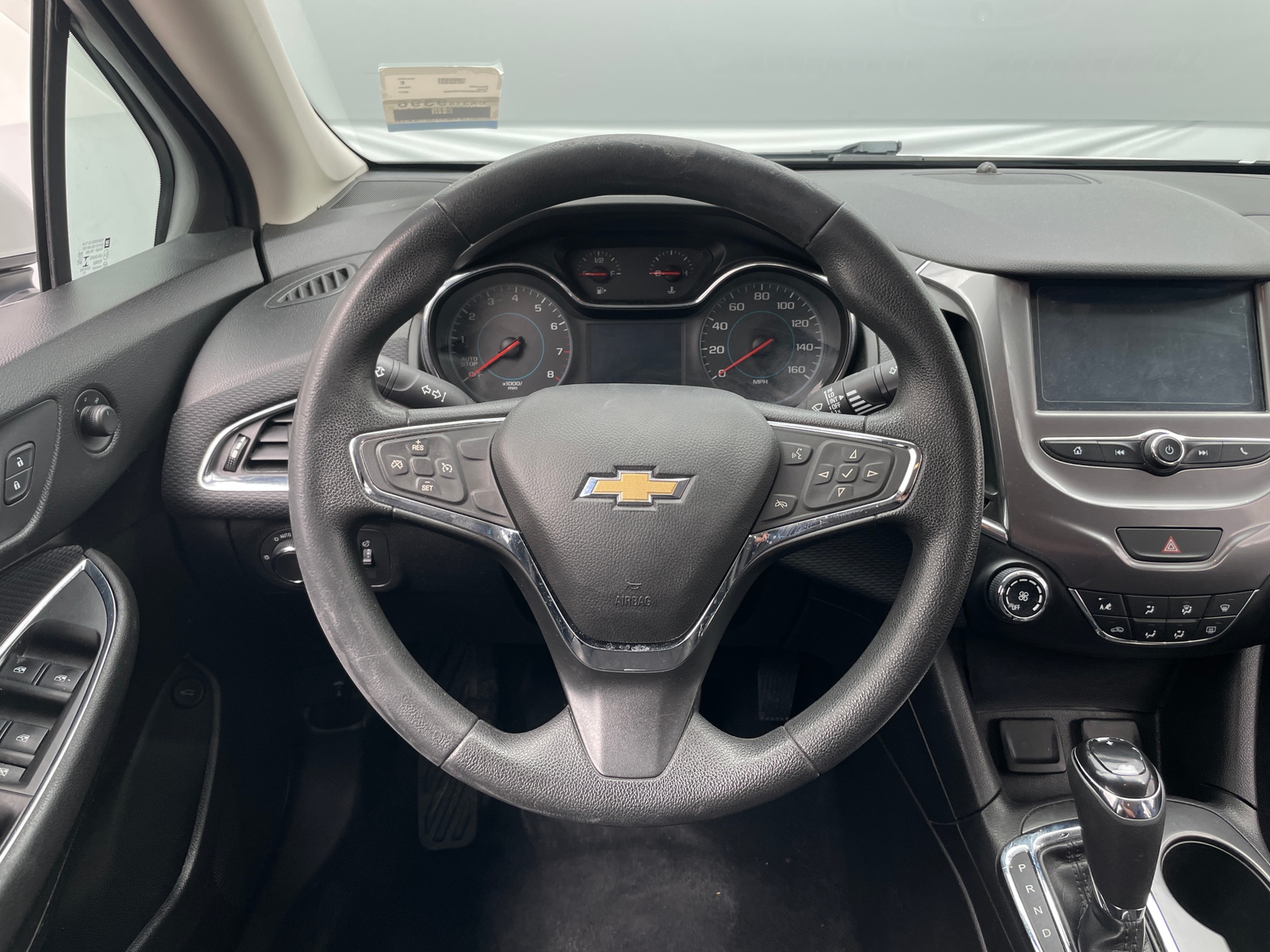 Thumbnail: 2017 Chevrolet Cruze - 5