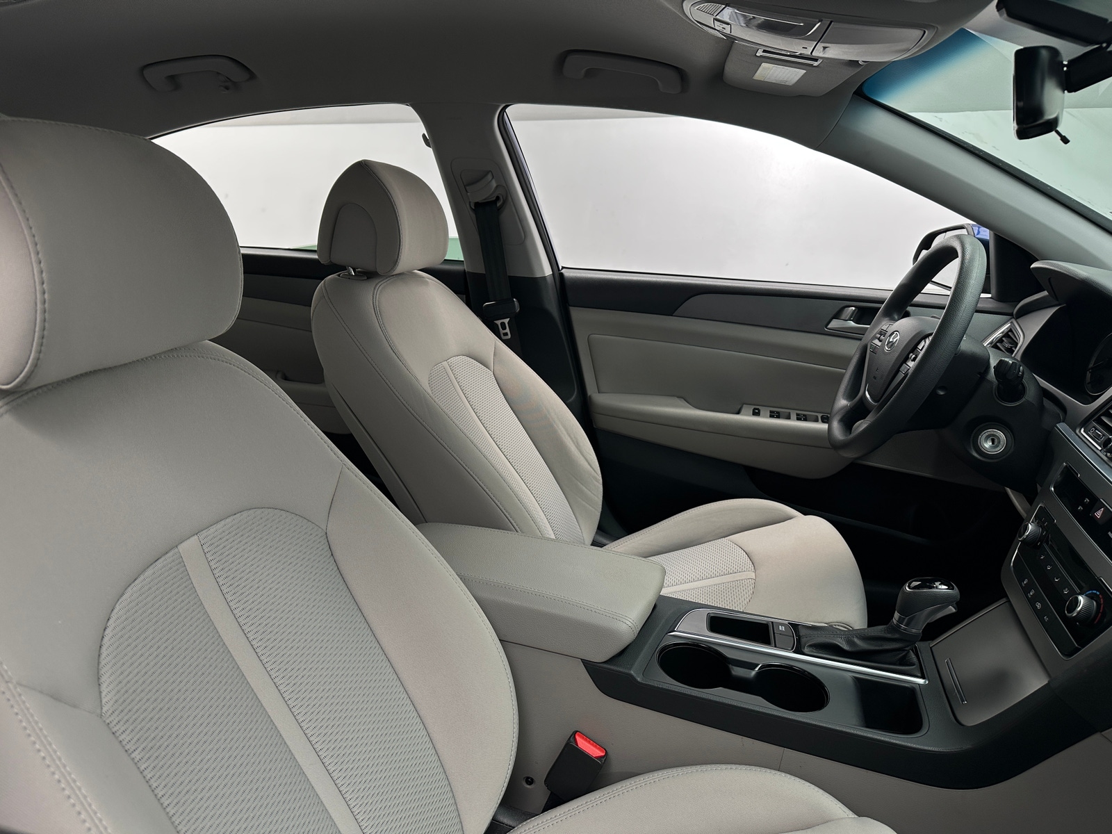 Thumbnail: 2015 Hyundai Sonata - 2