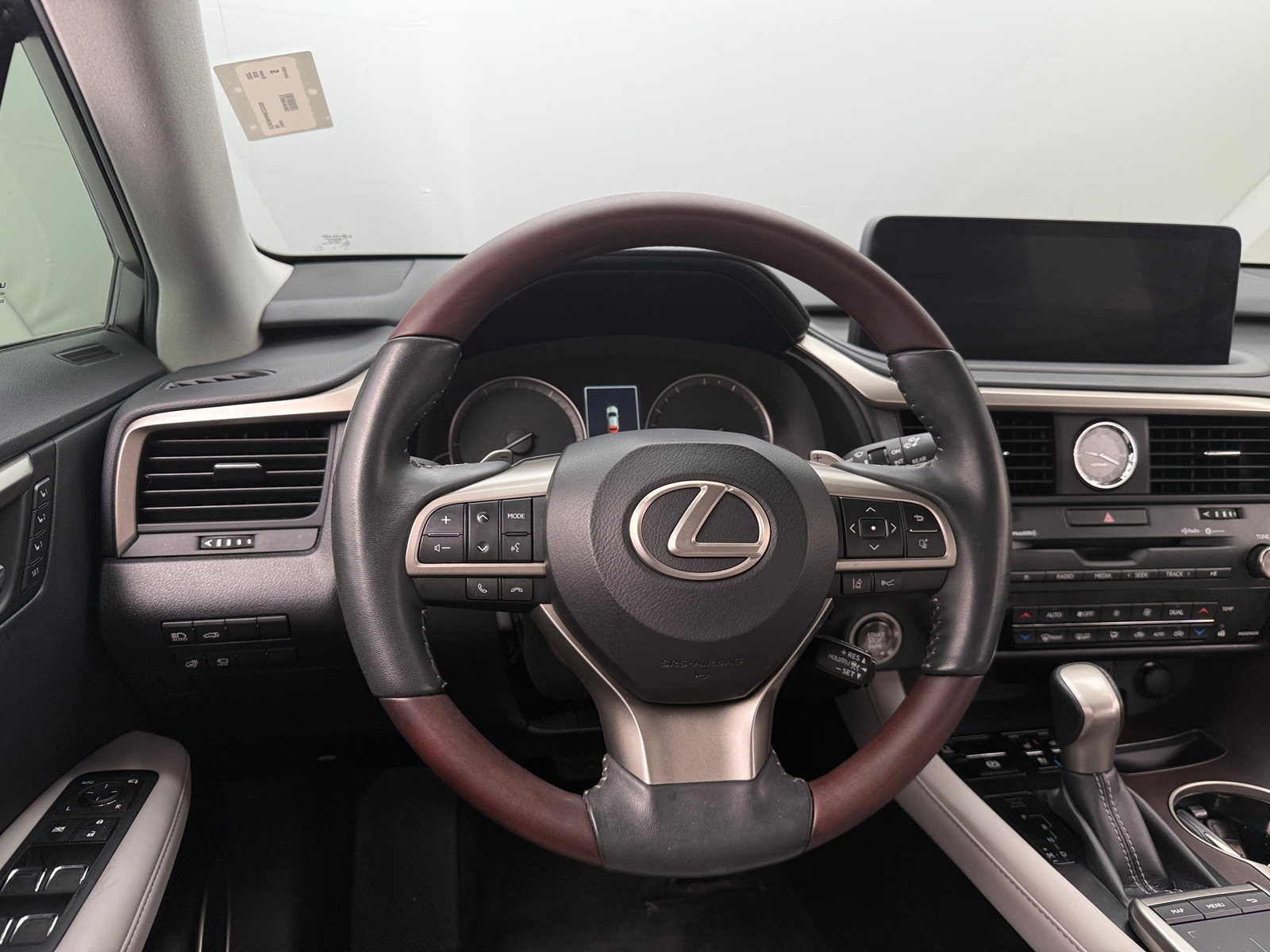 Thumbnail: 2022 Lexus RX - 4