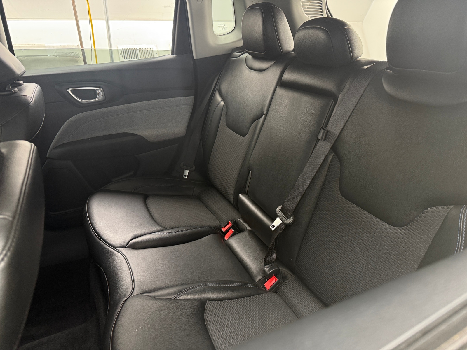 Thumbnail: 2022 Jeep Compass - 6