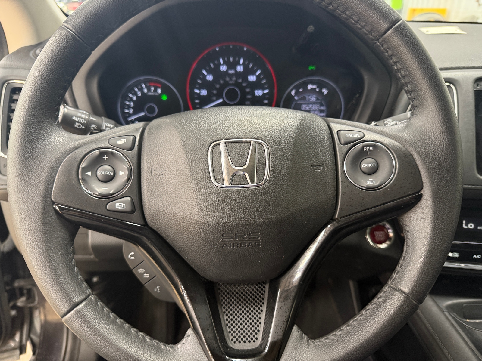 Thumbnail: 2018 Honda HR-V - 4