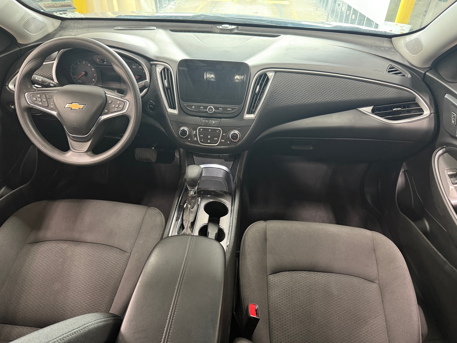 Thumbnail: 2024 Chevrolet Malibu - 3