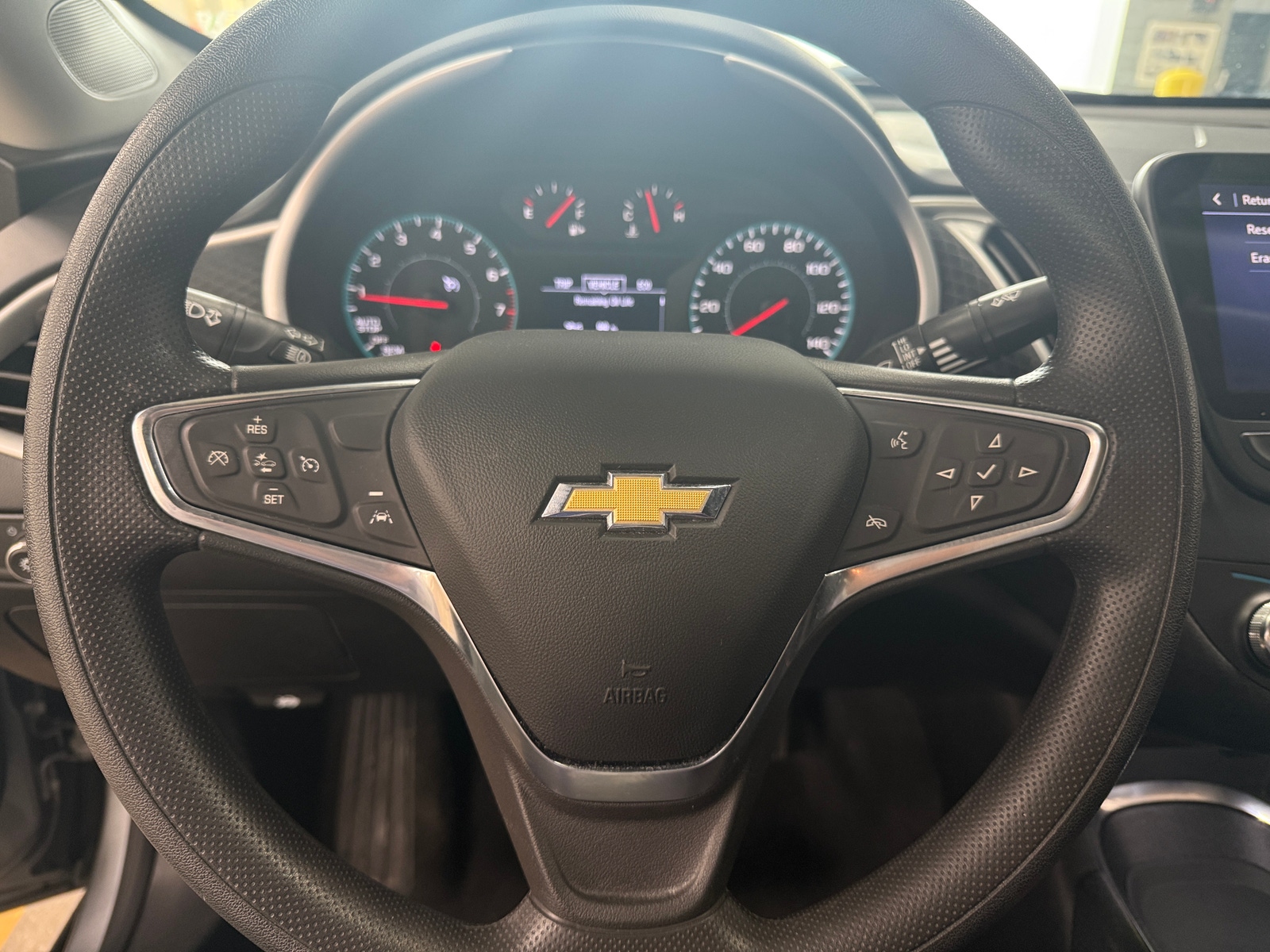 Thumbnail: 2024 Chevrolet Malibu - 5