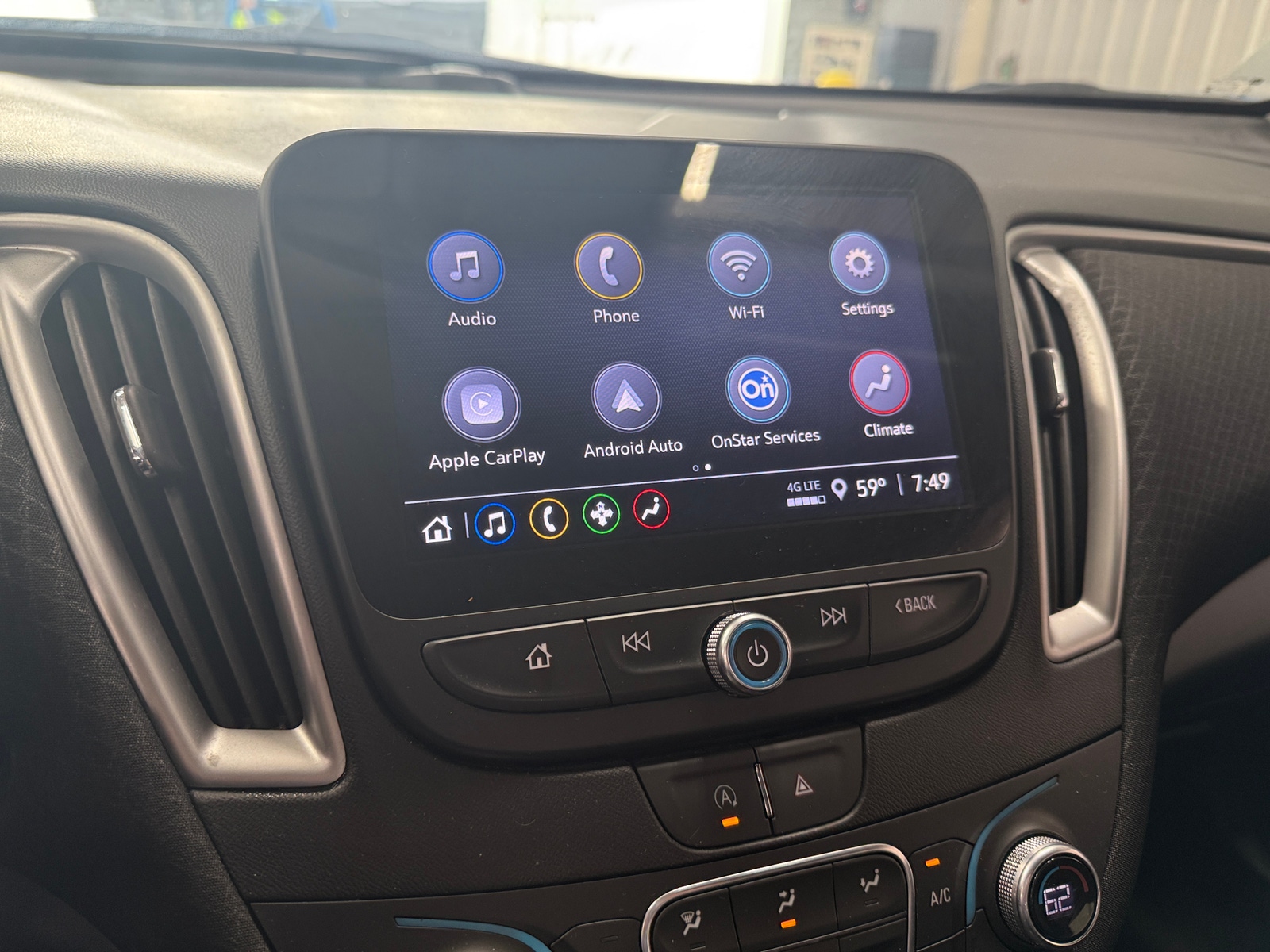 Thumbnail: 2024 Chevrolet Malibu - 4