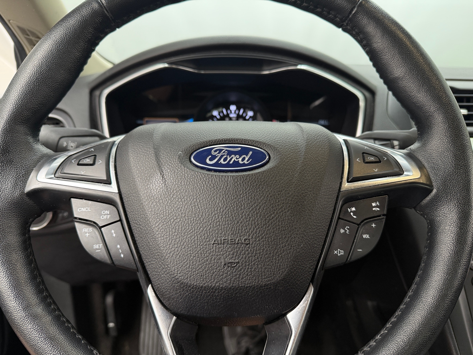 Thumbnail: 2020 Ford Fusion - 4