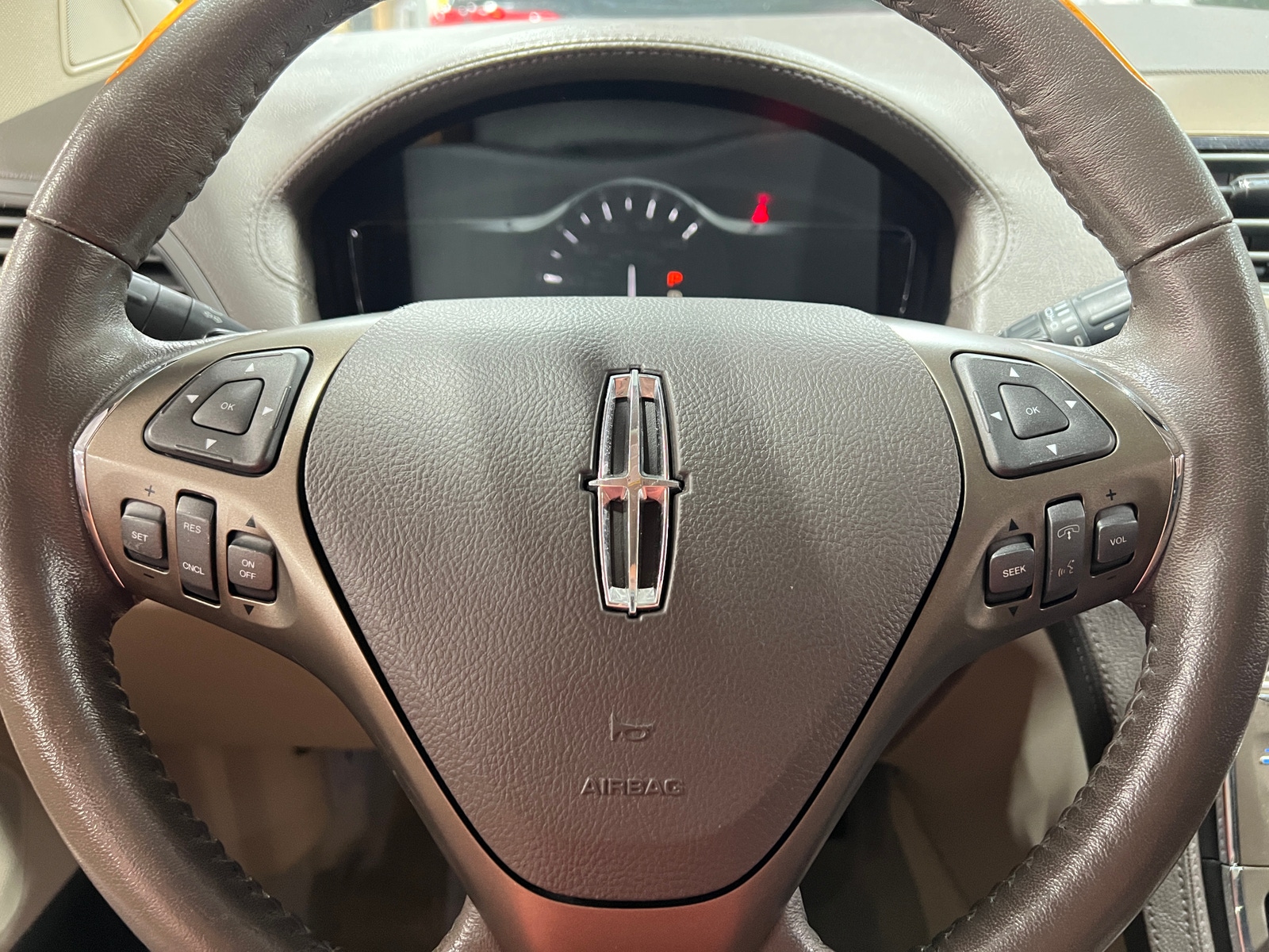 Thumbnail: 2014 Lincoln MKX - 4
