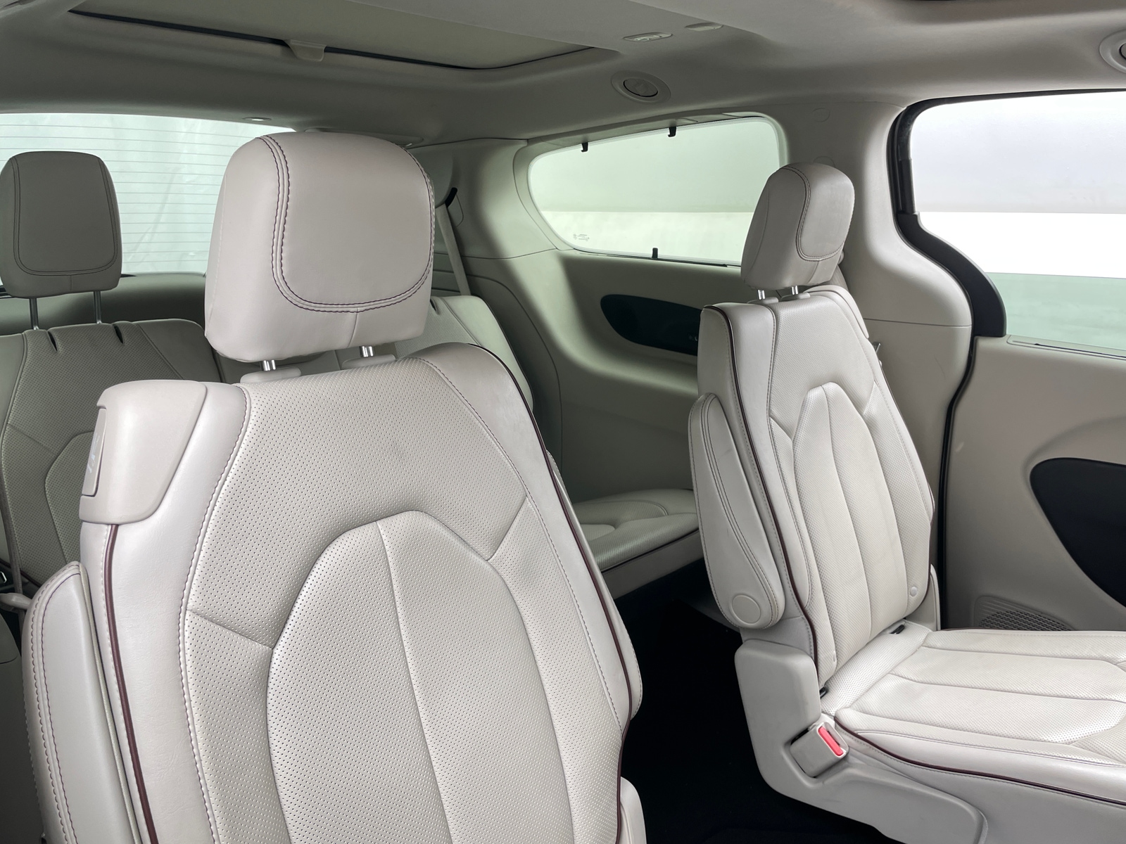 Thumbnail: 2019 Chrysler Pacifica - 5