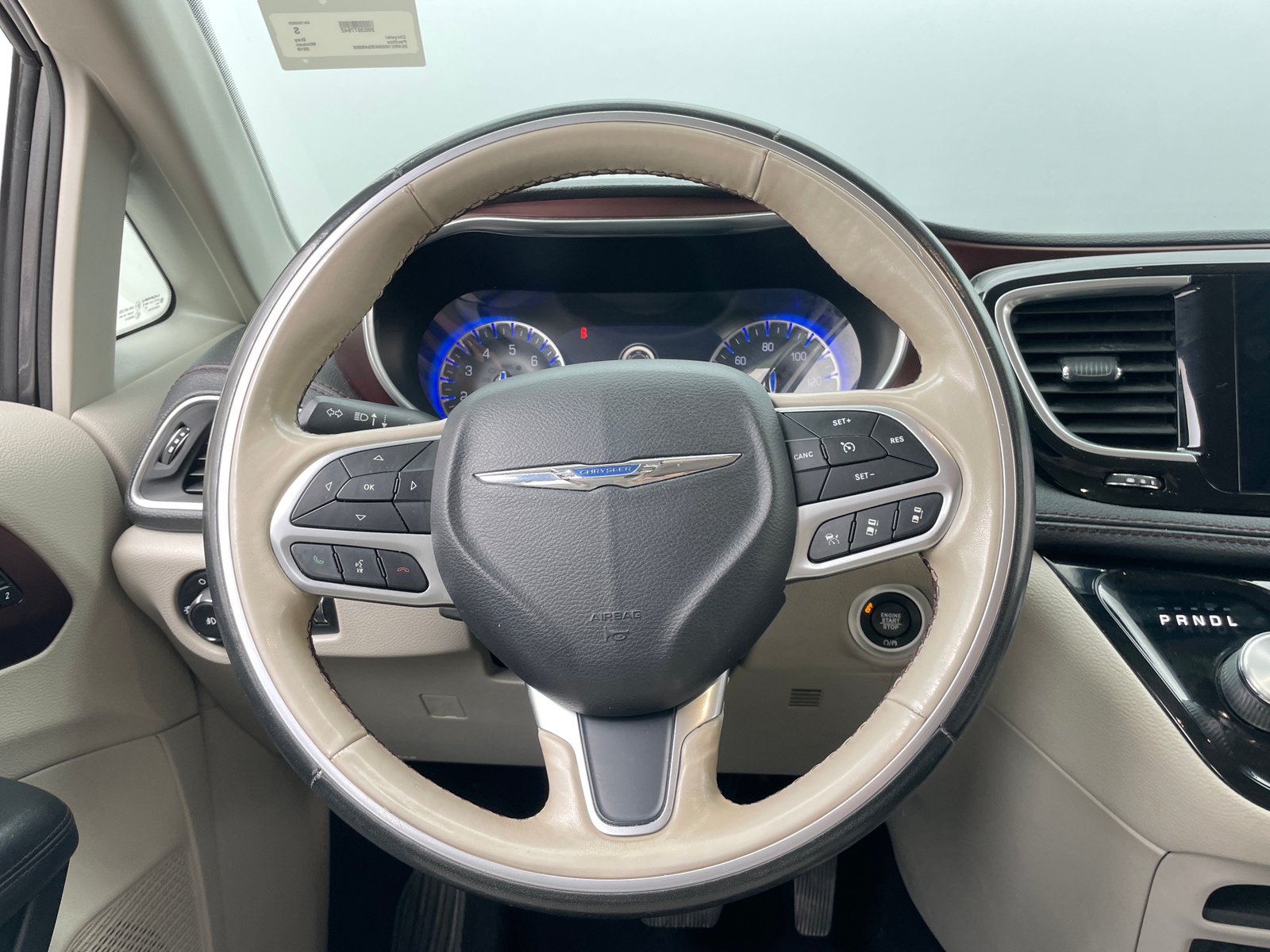Thumbnail: 2019 Chrysler Pacifica - 4