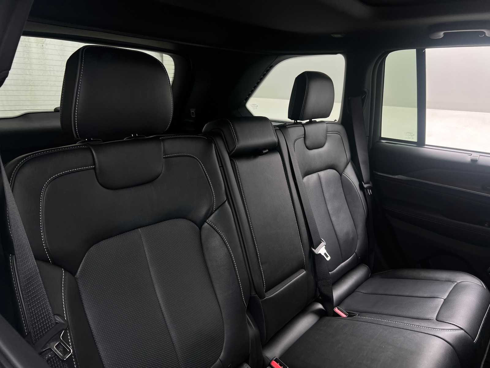 Thumbnail: 2024 Jeep Grand Cherokee - 5