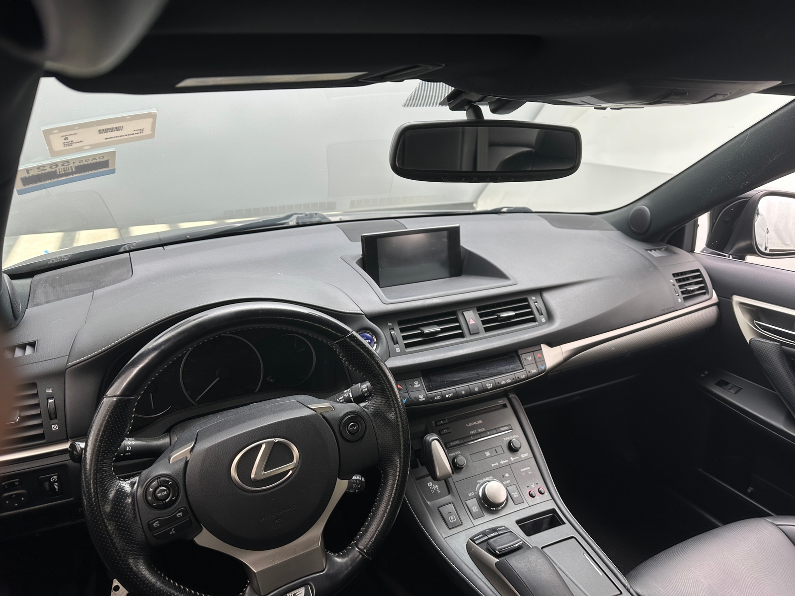 Thumbnail: 2017 Lexus CT - 2