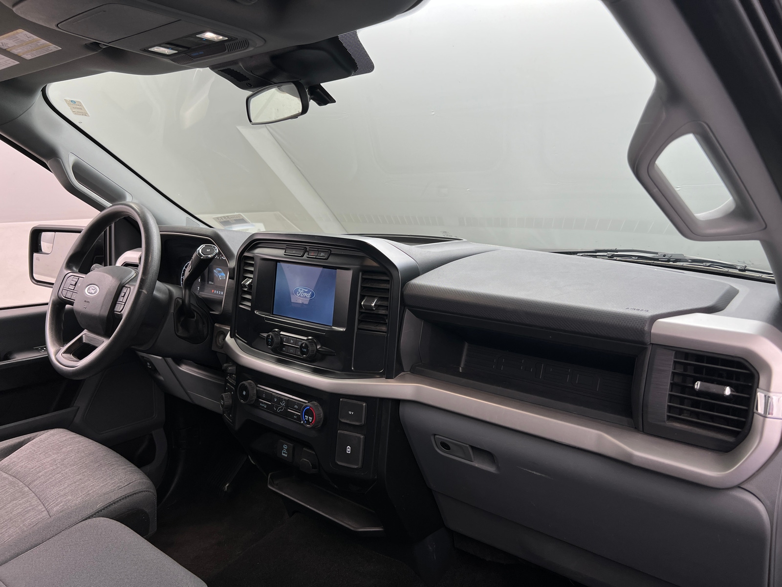 Thumbnail: 2022 Ford Econoline - 3