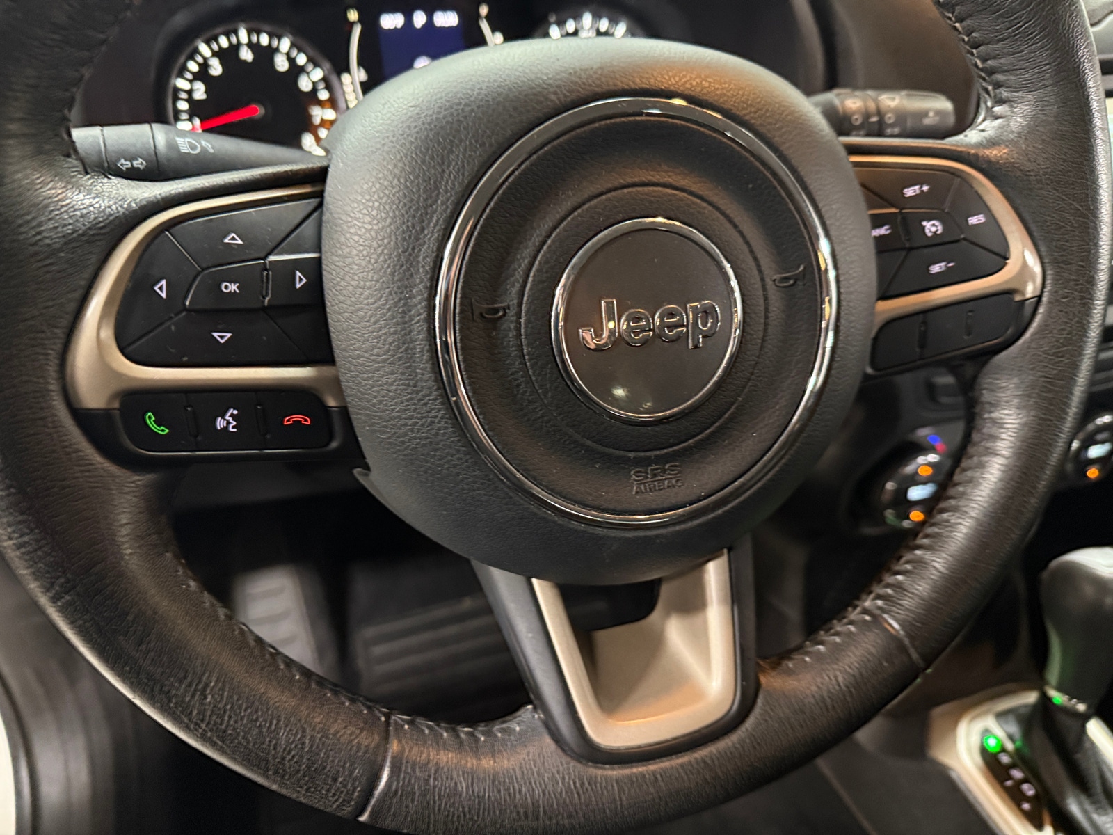 Thumbnail: 2015 Jeep Renegade - 5