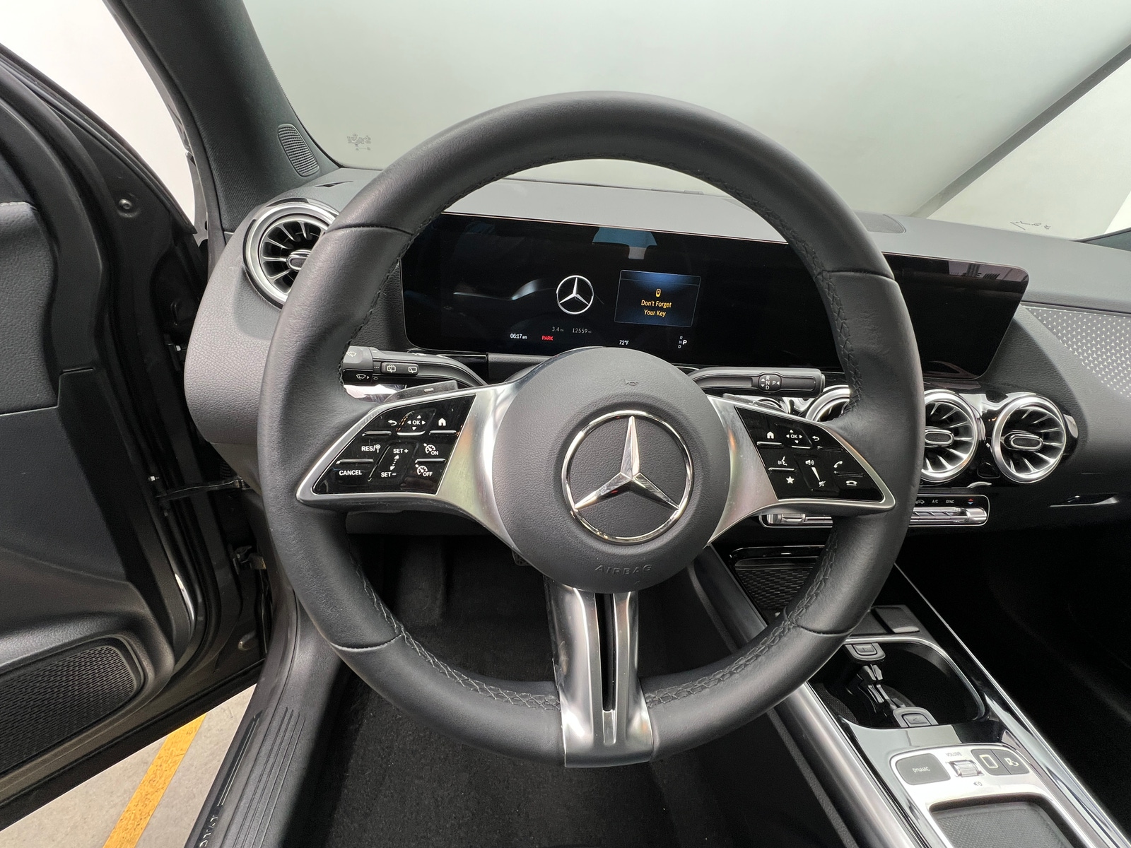 Thumbnail: 2025 Mercedes-Benz GLA - 4