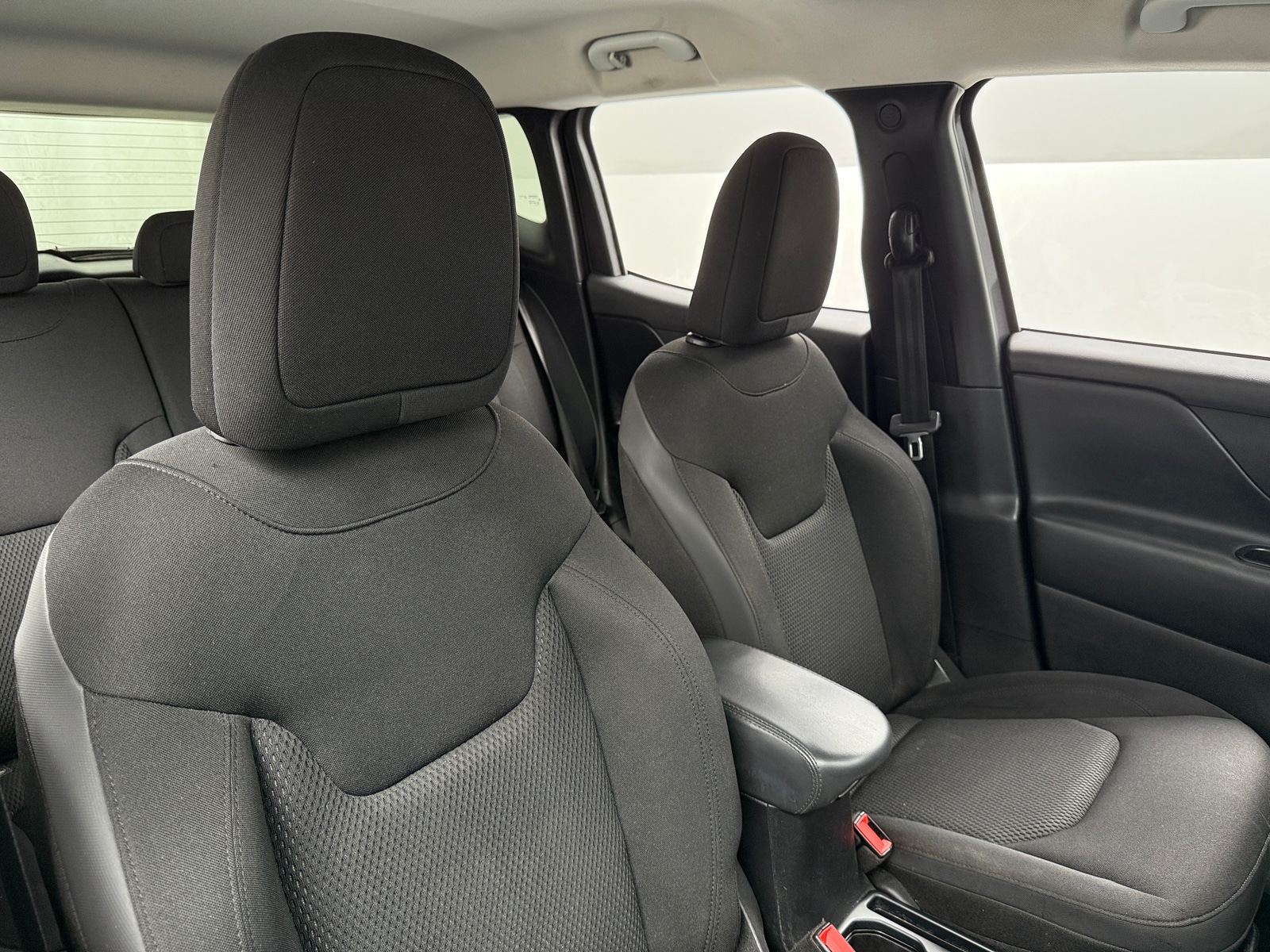 Thumbnail: 2019 Jeep Renegade - 2