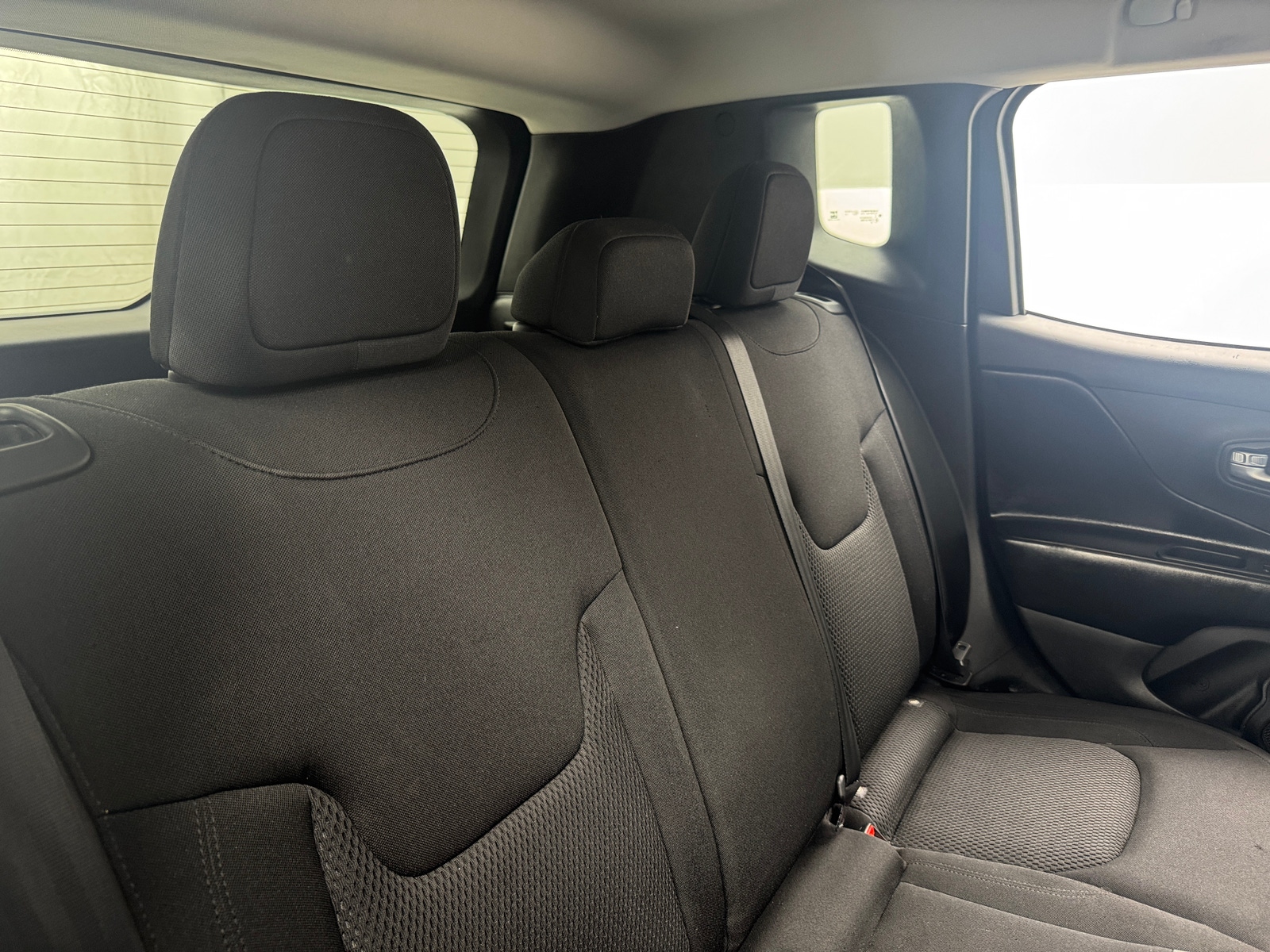 Thumbnail: 2019 Jeep Renegade - 6