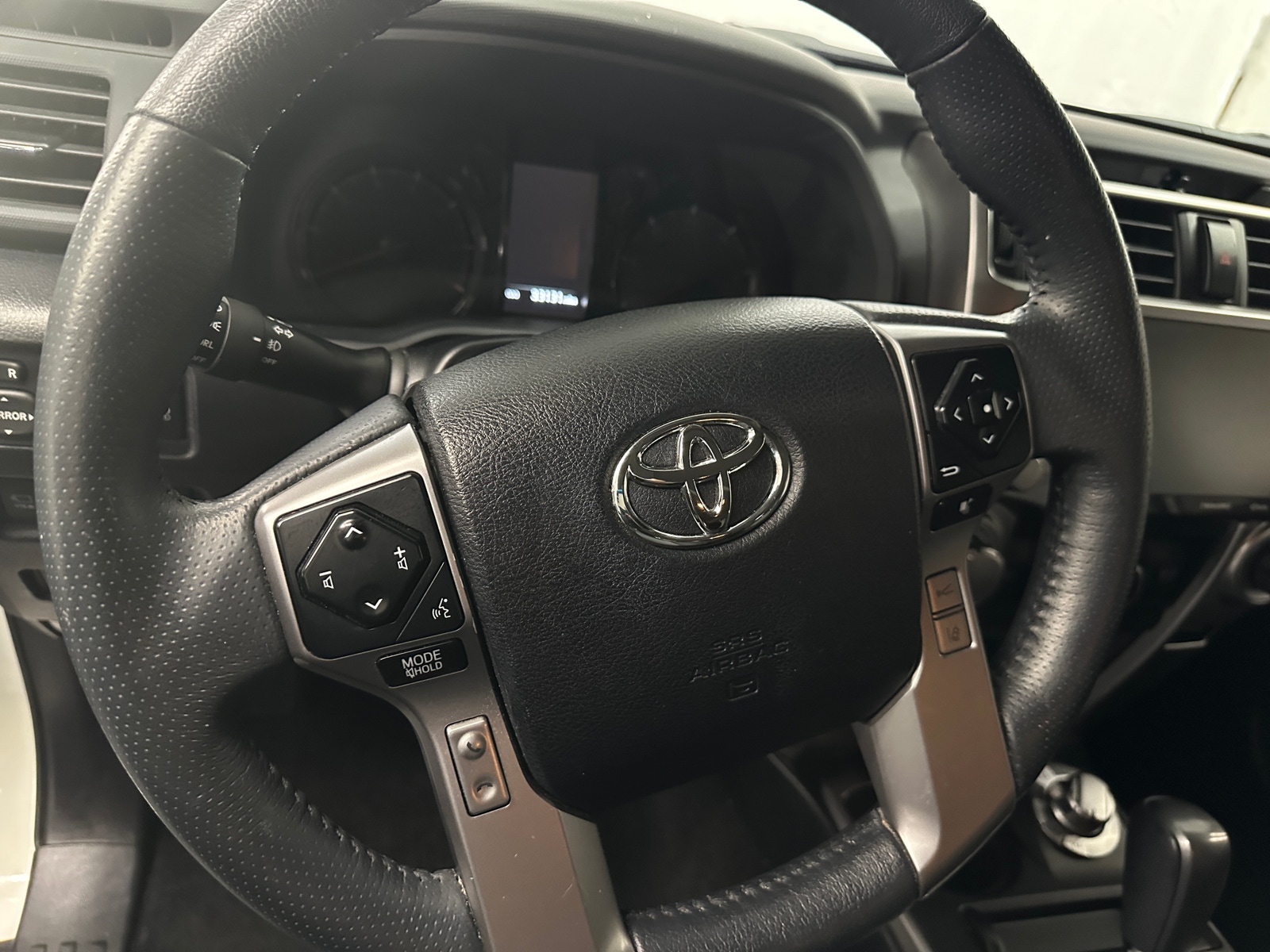 Thumbnail: 2022 Toyota 4Runner - 4