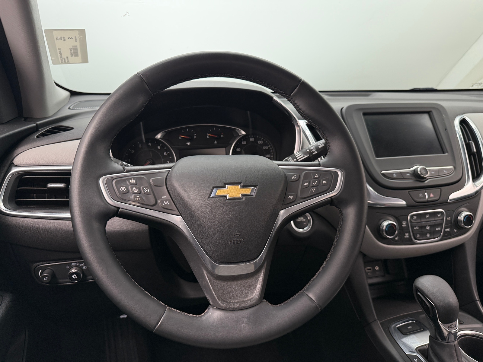 Thumbnail: 2023 Chevrolet Equinox - 5