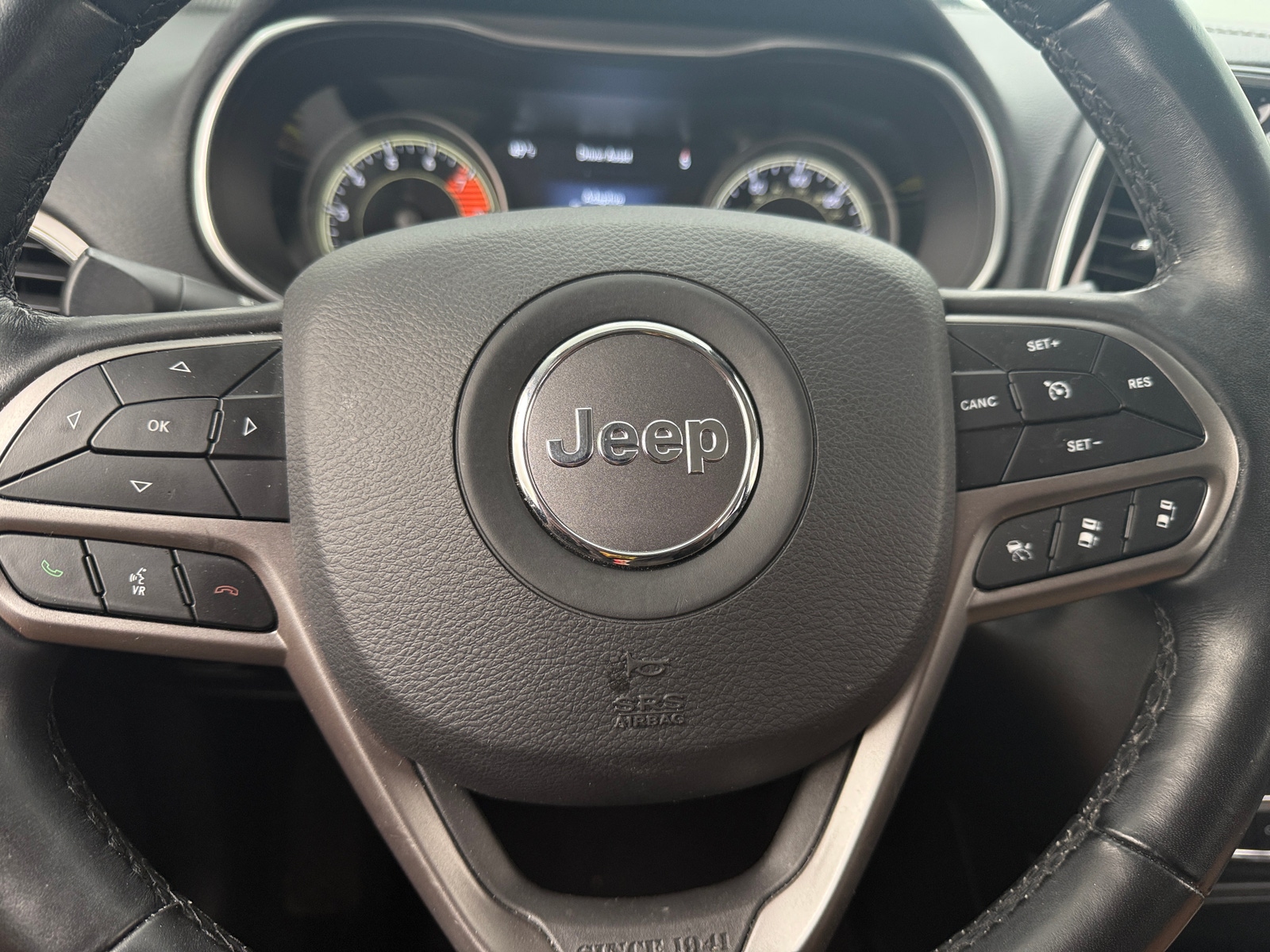 Thumbnail: 2021 Jeep Cherokee - 4