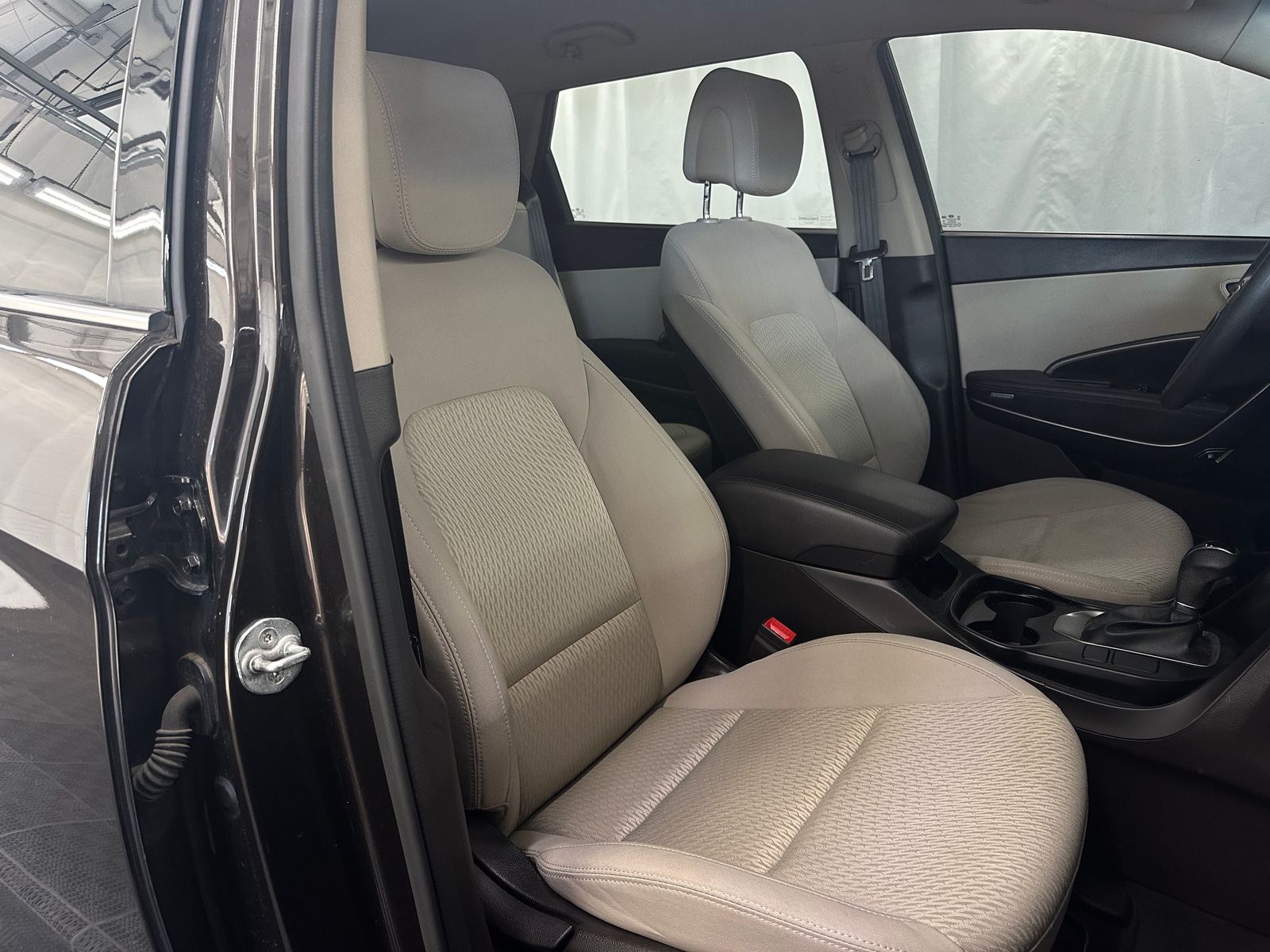 Thumbnail: 2018 Hyundai Santa Fe - 2