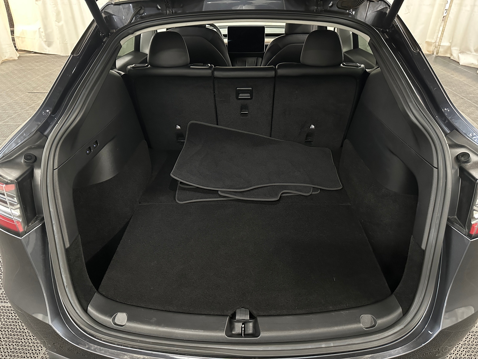Thumbnail: 2021 Tesla Model Y - 6