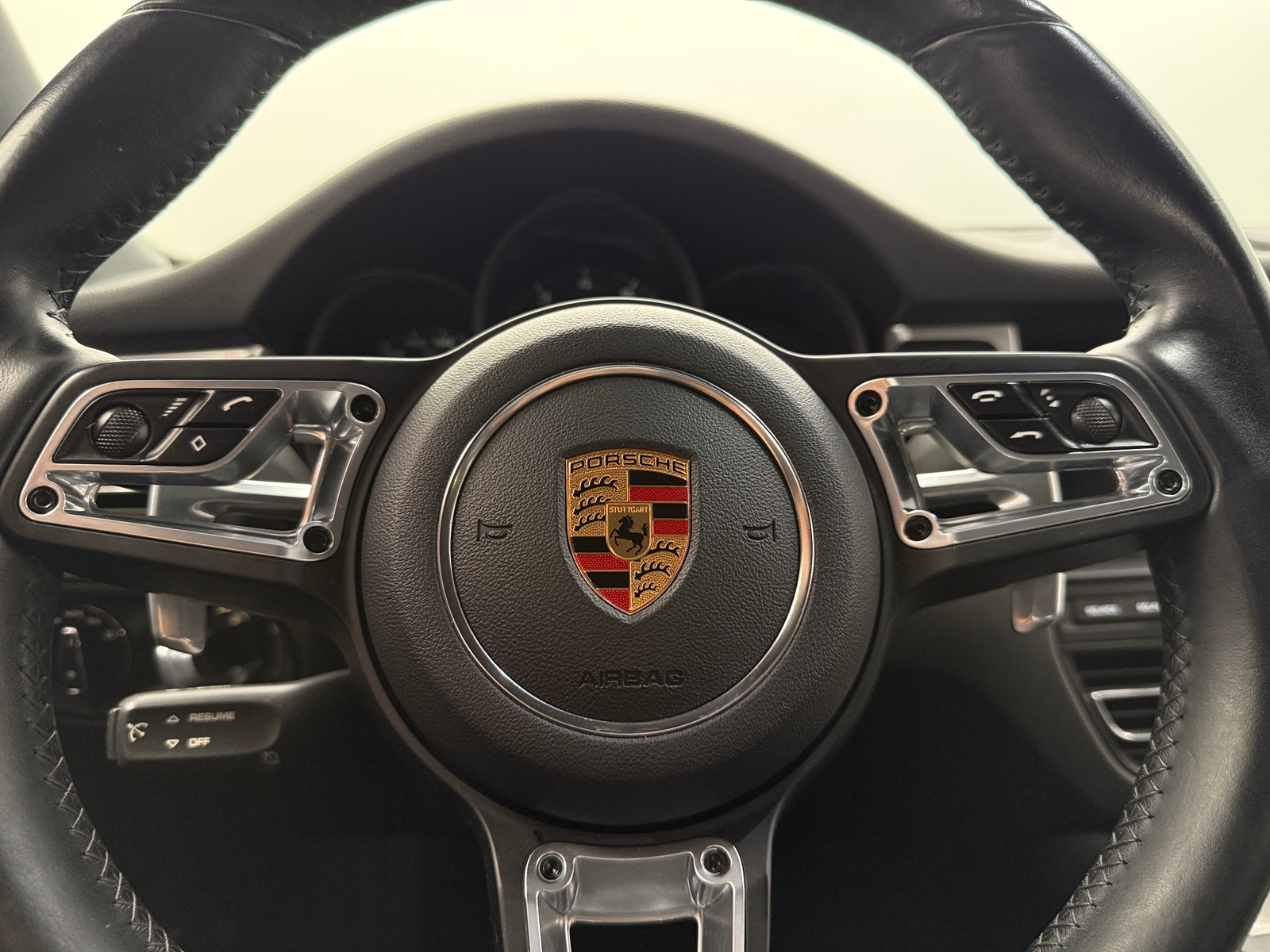 Thumbnail: 2019 Porsche Macan - 4