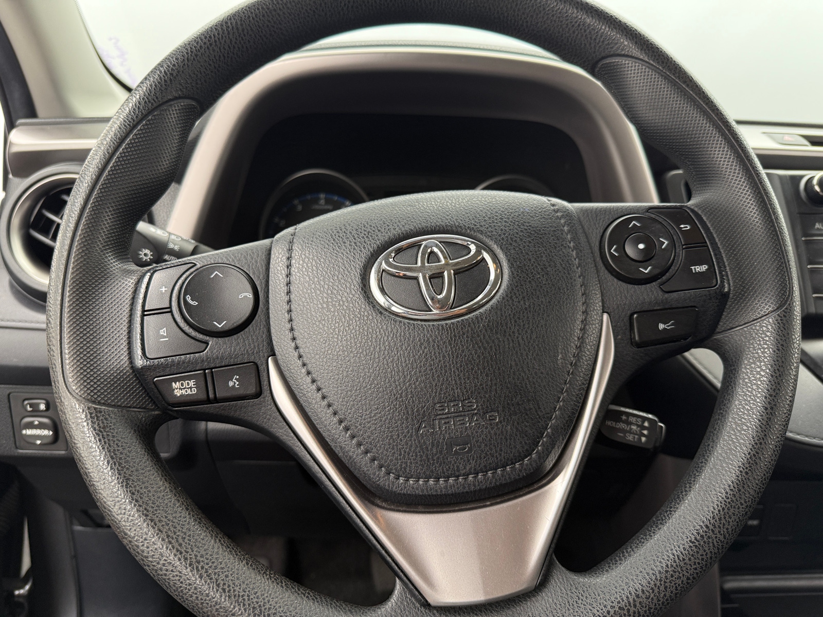 Thumbnail: 2018 Toyota RAV4 - 5