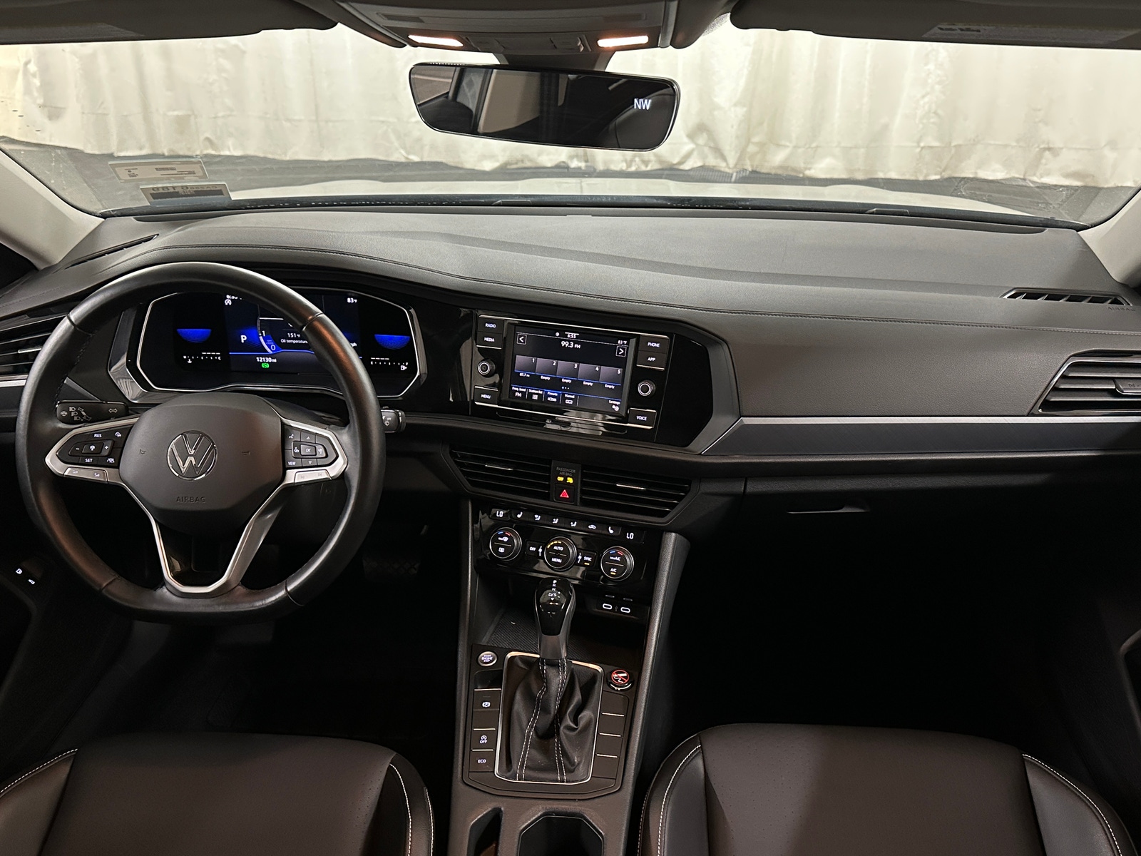 Thumbnail: 2022 Volkswagen Jetta - 2