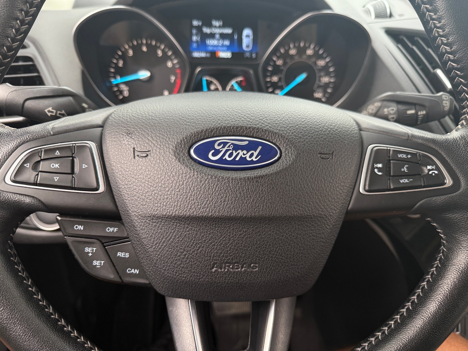 Thumbnail: 2019 Ford Escape - 4