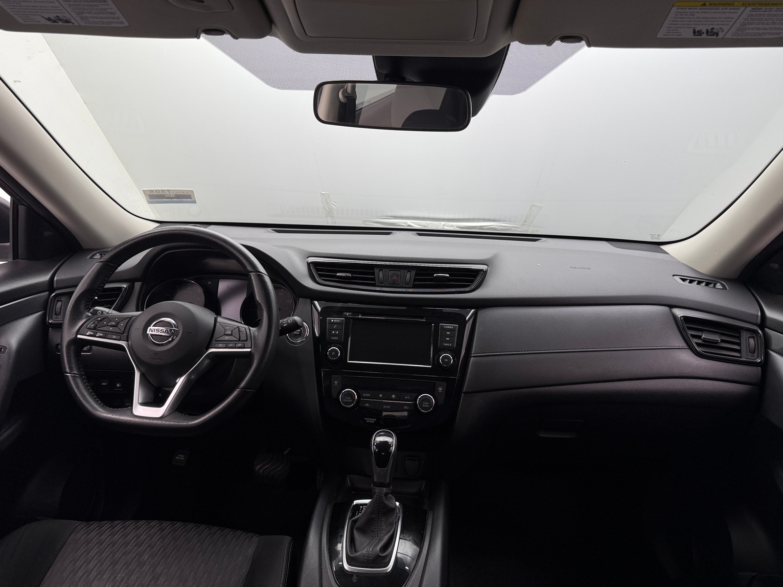 Thumbnail: 2020 Nissan Rogue - 3