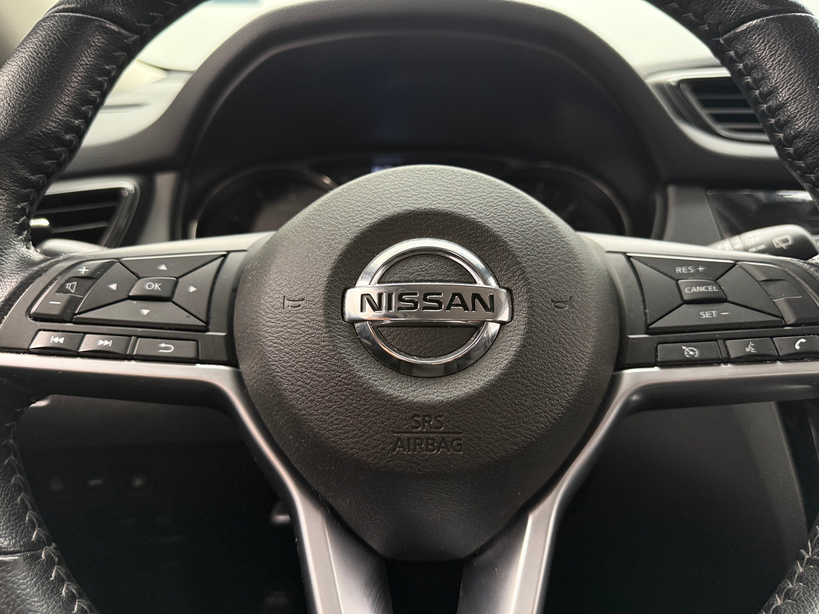 Thumbnail: 2020 Nissan Rogue - 5