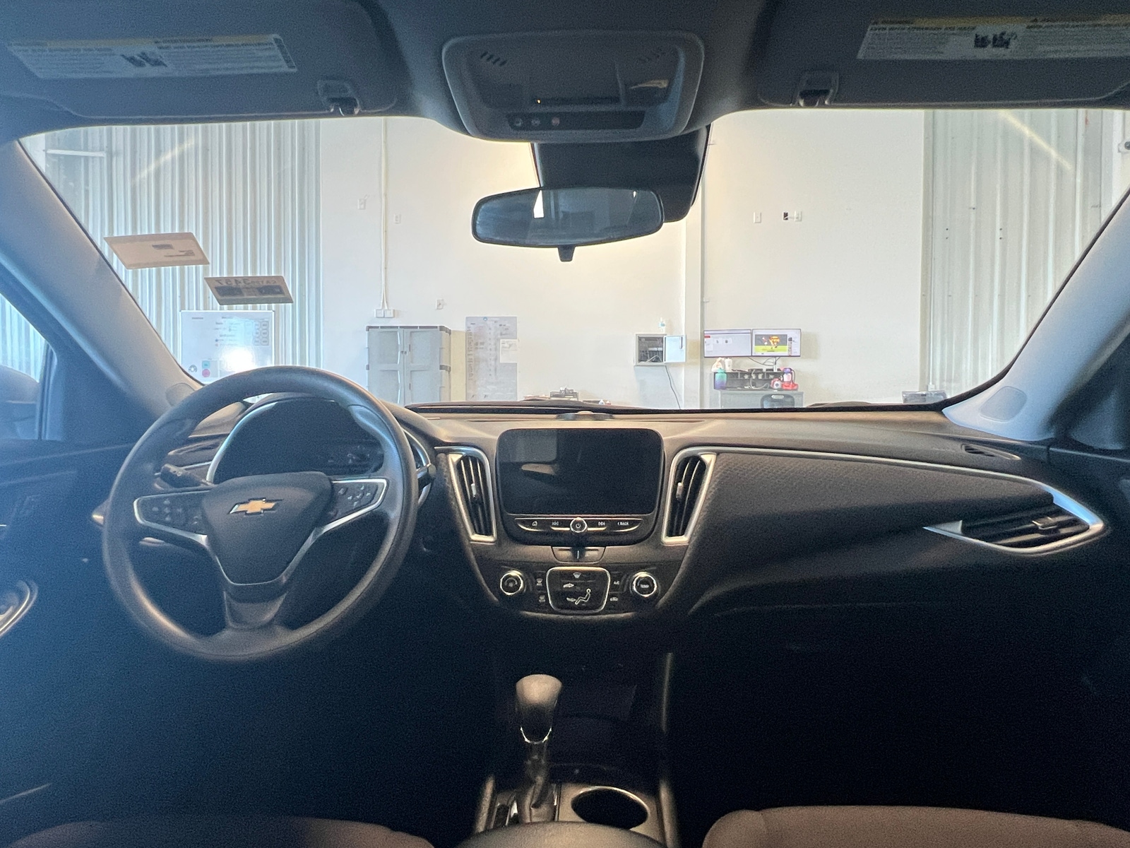 Thumbnail: 2023 Chevrolet Malibu - 3