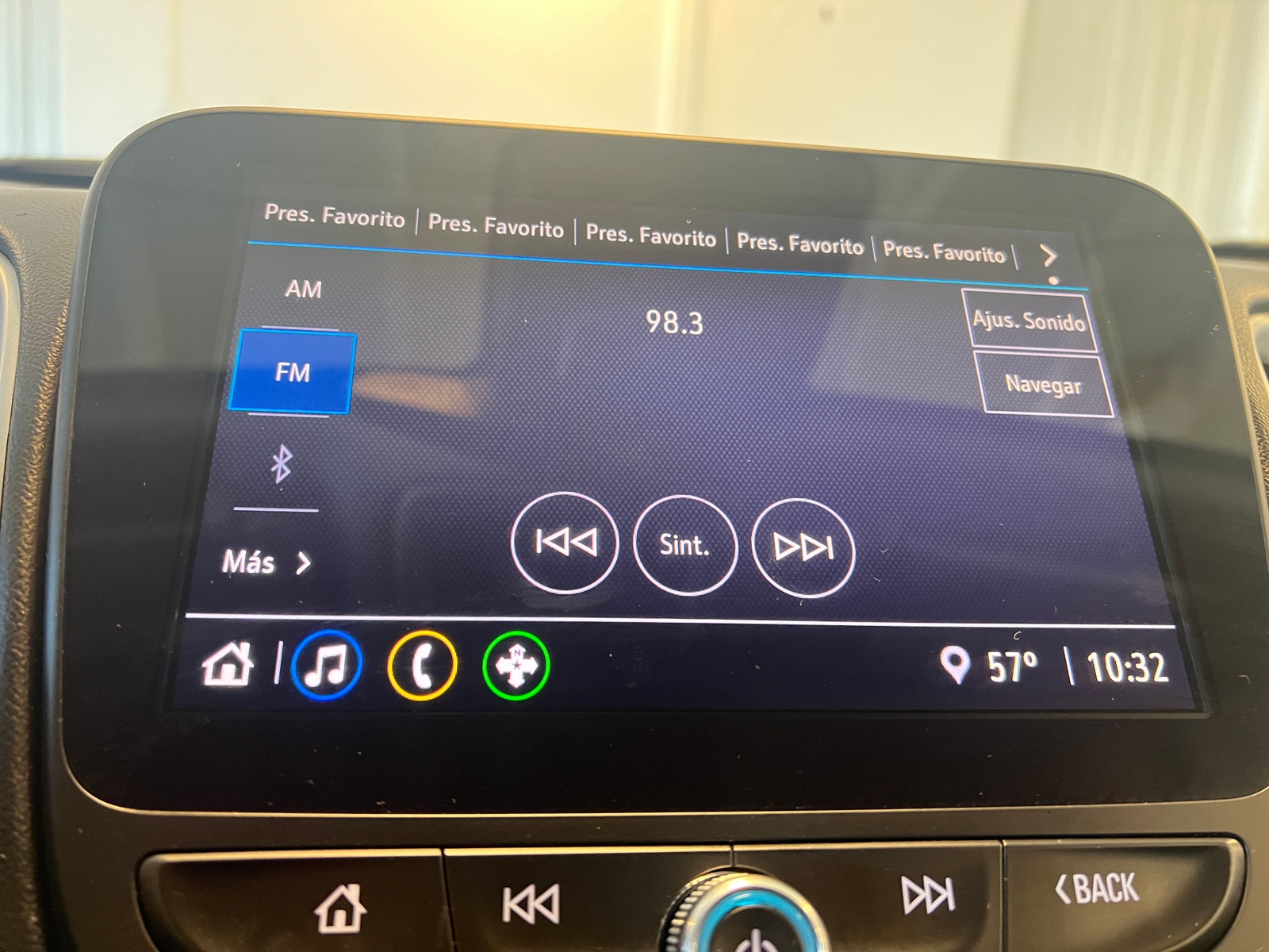 Thumbnail: 2023 Chevrolet Malibu - 4