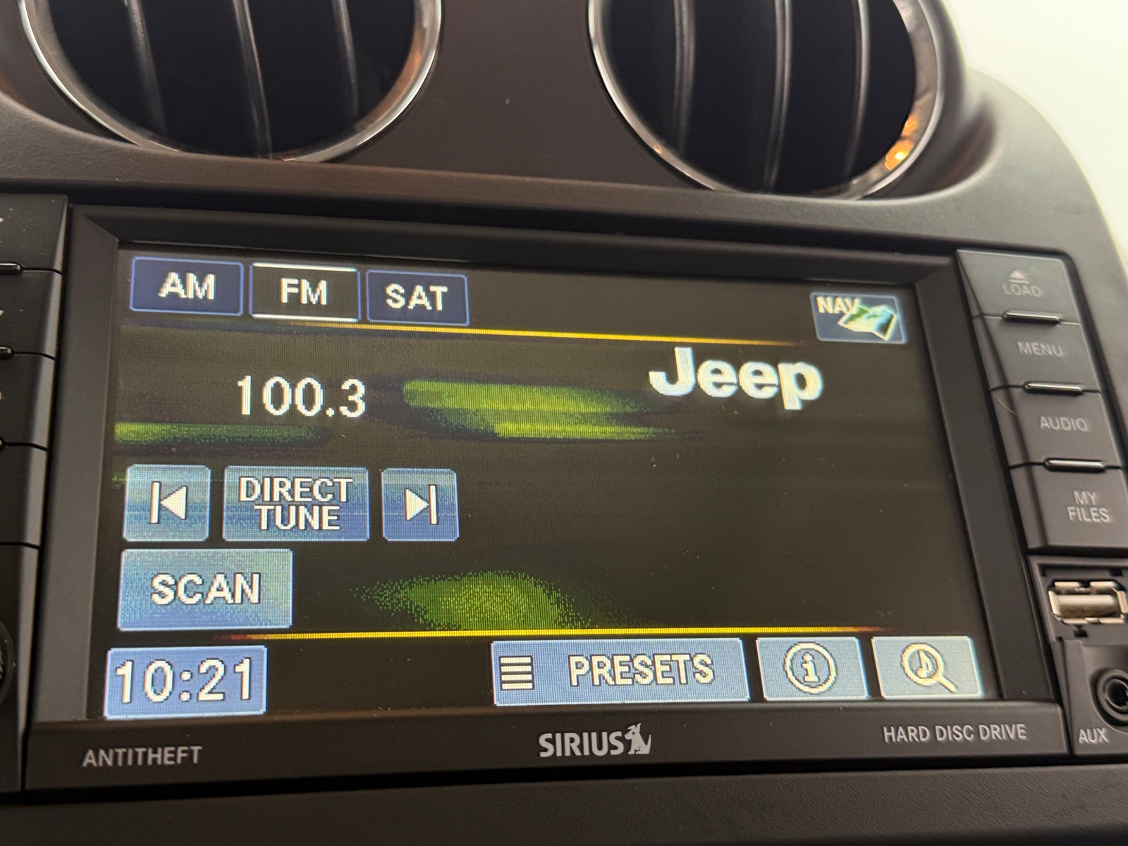 Thumbnail: 2015 Jeep Patriot - 3