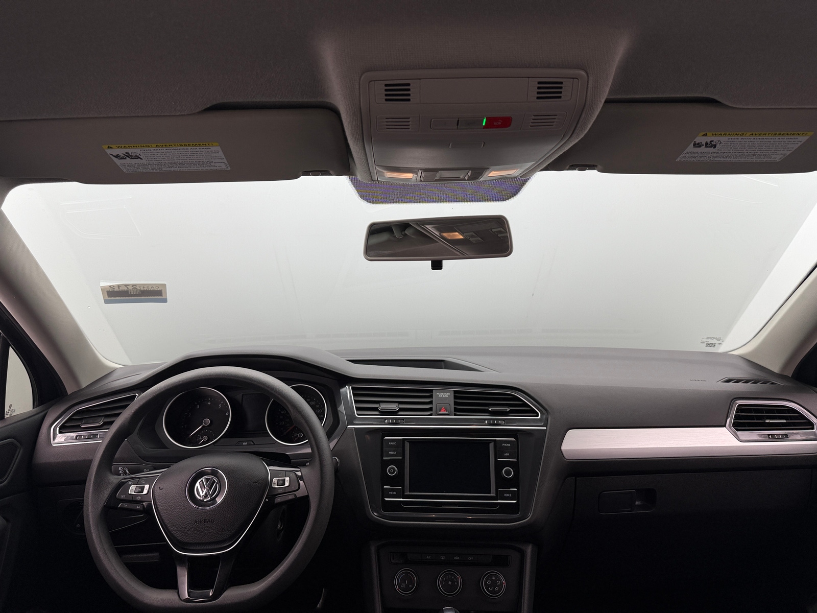 Thumbnail: 2020 Volkswagen Tiguan - 3
