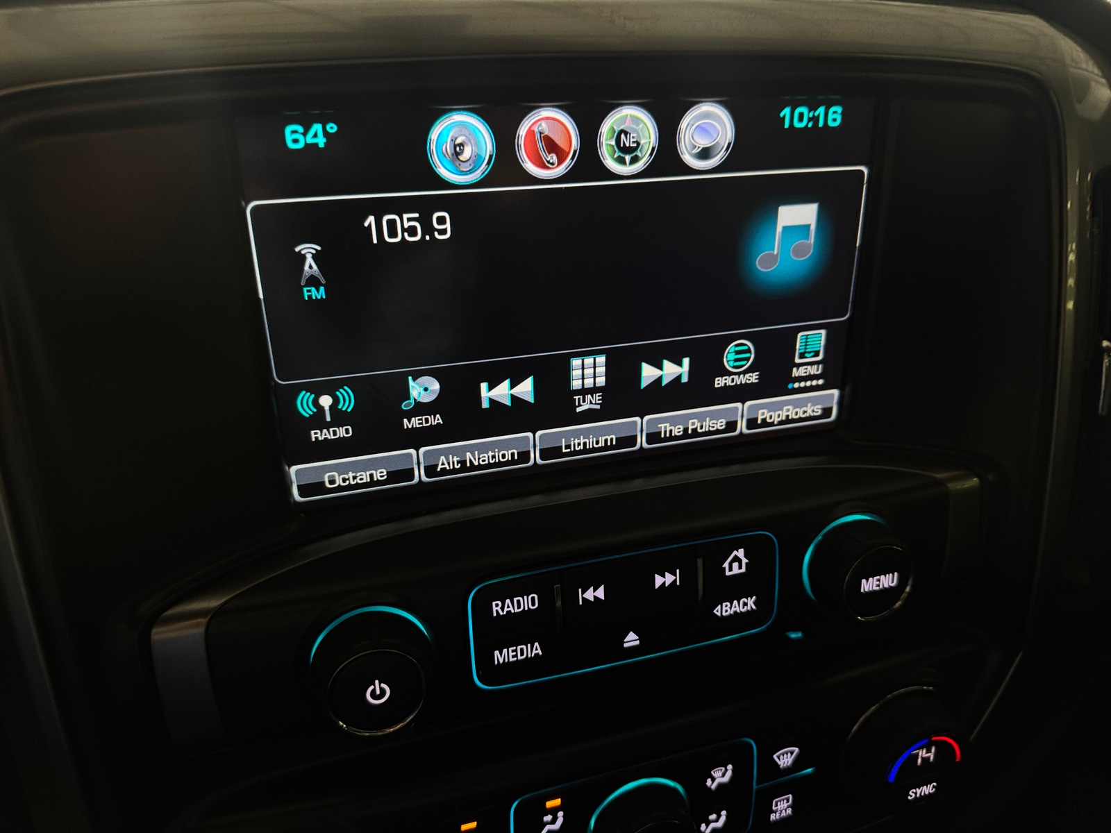 Thumbnail: 2017 Chevrolet Silverado 1500 - 4