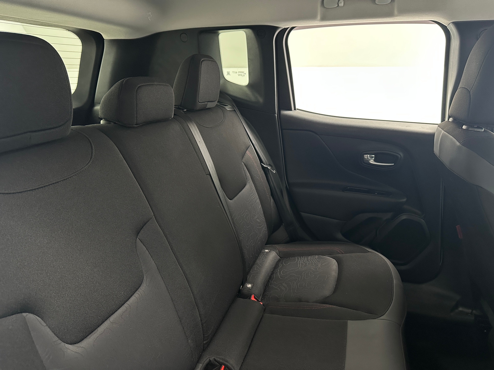 Thumbnail: 2020 Jeep Renegade - 6