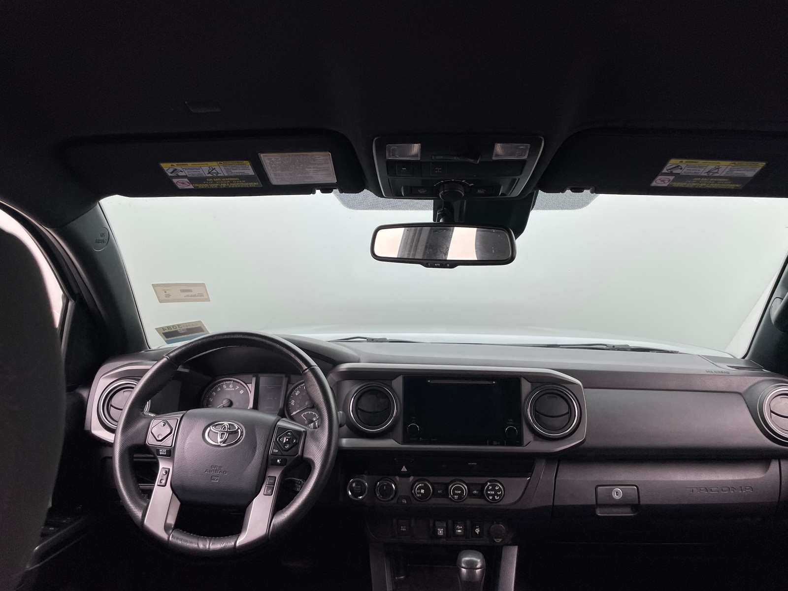 Thumbnail: 2019 Toyota Tacoma - 3