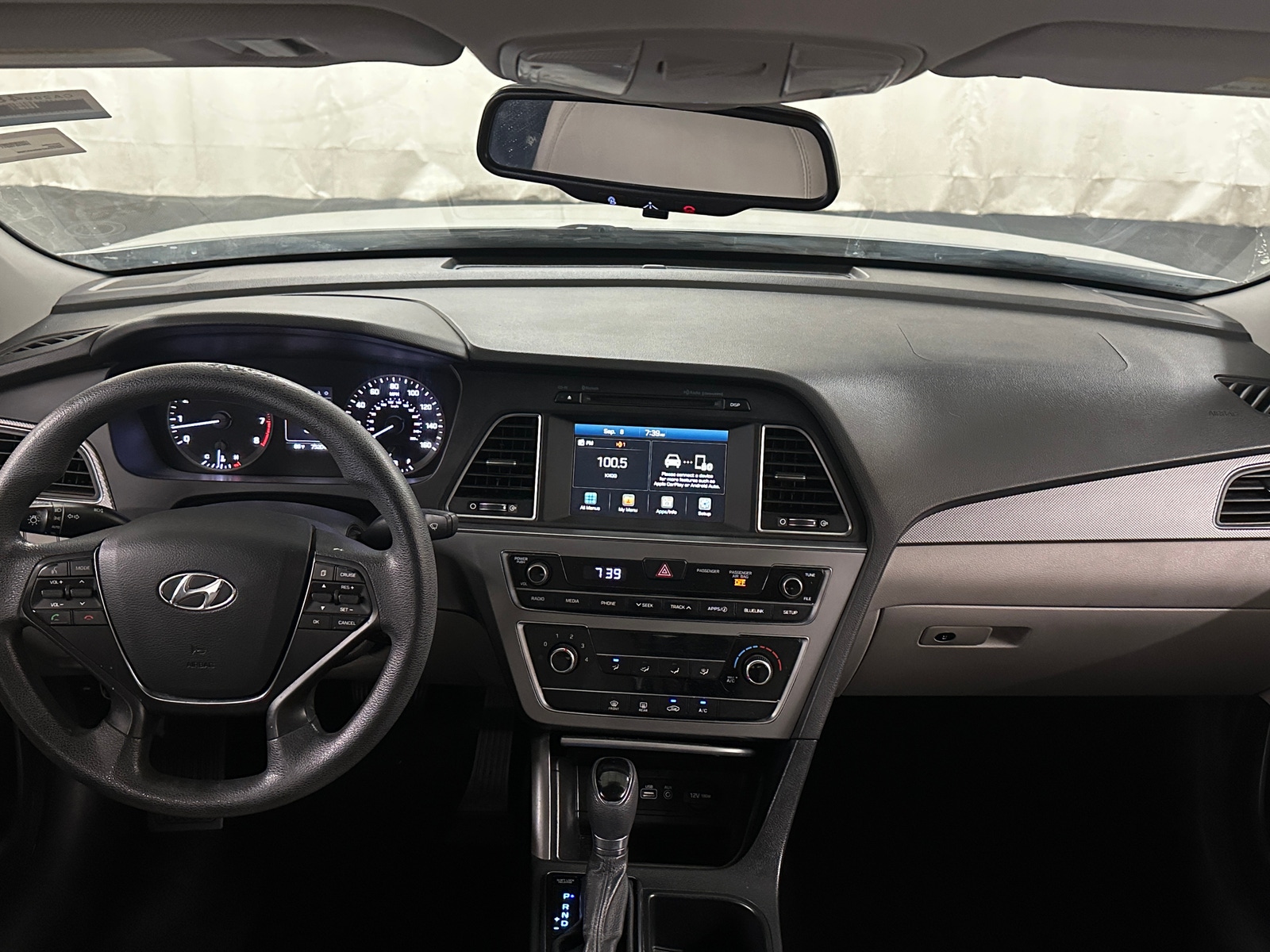 Thumbnail: 2017 Hyundai Sonata - 3