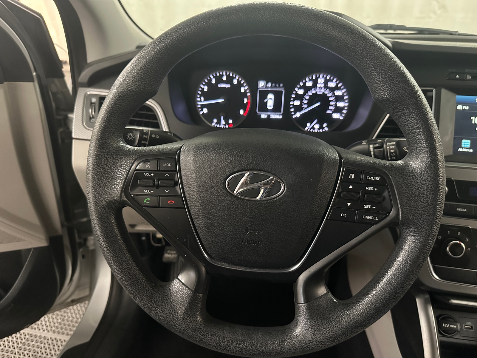 Thumbnail: 2017 Hyundai Sonata - 5