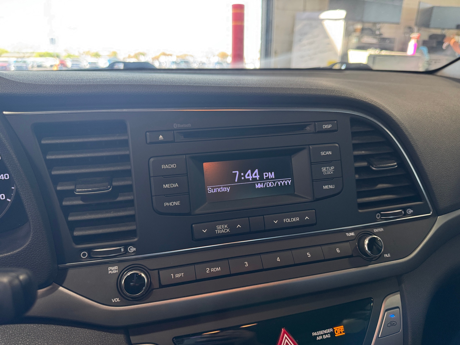 Thumbnail: 2018 Hyundai Elantra - 4