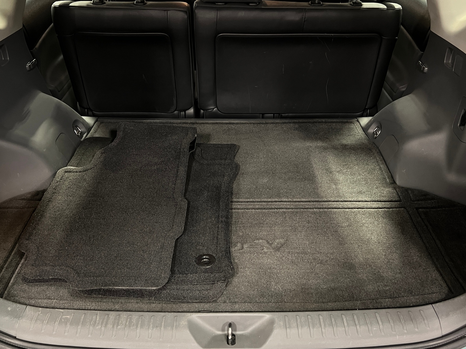 Thumbnail: 2013 Toyota Prius v - 6