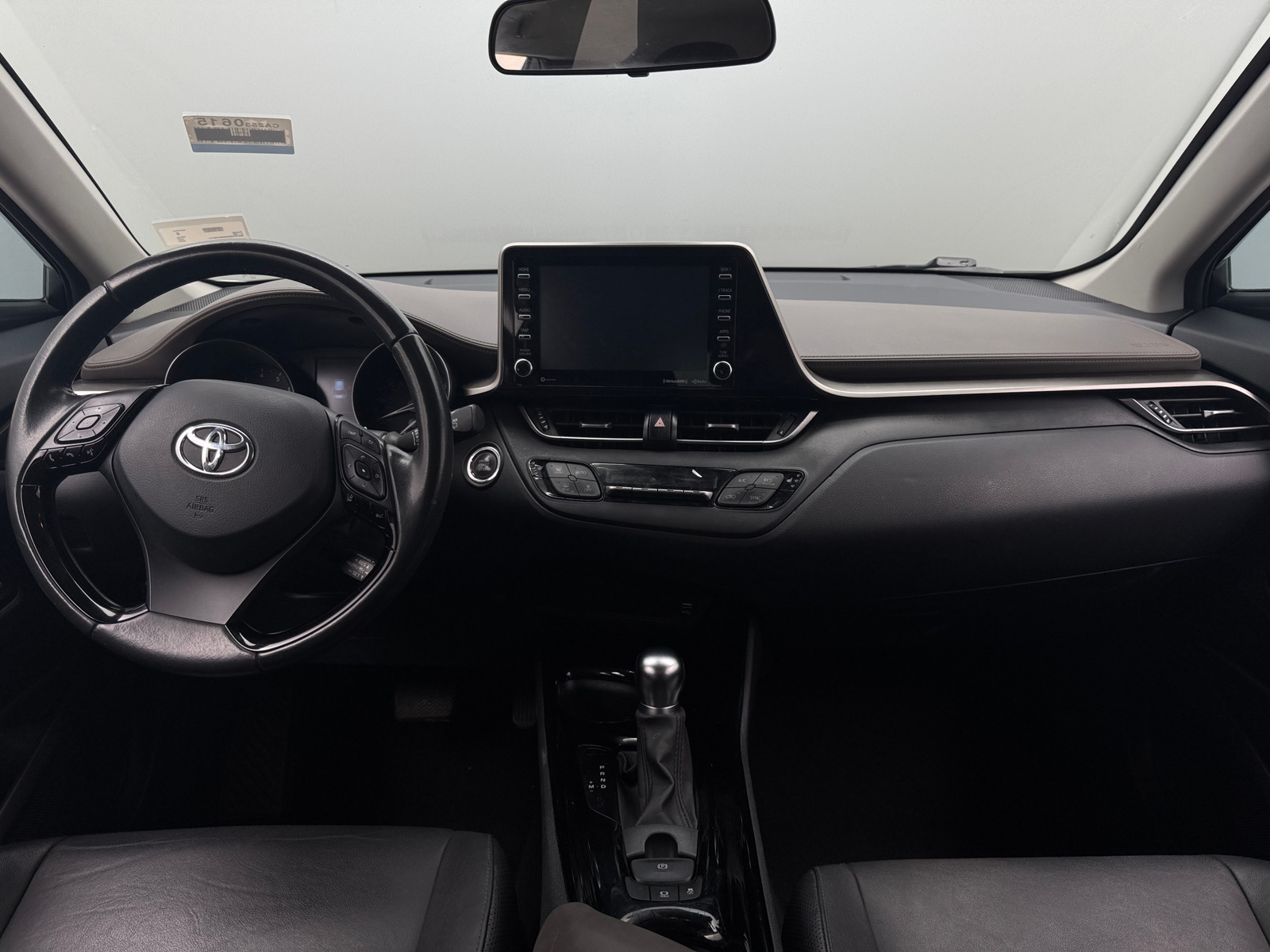 Thumbnail: 2022 Toyota C-HR - 2