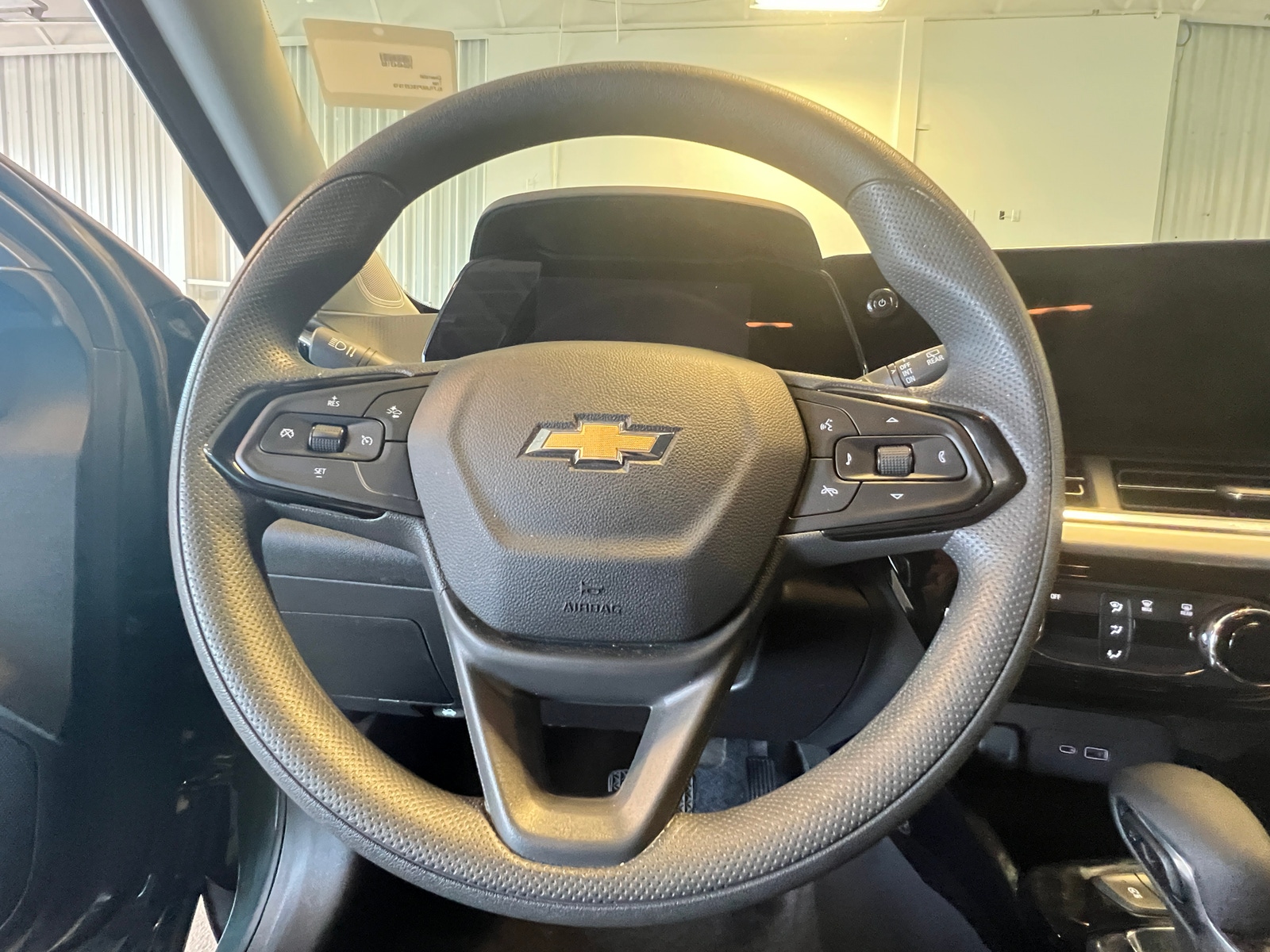 Thumbnail: 2025 Chevrolet Trax - 5