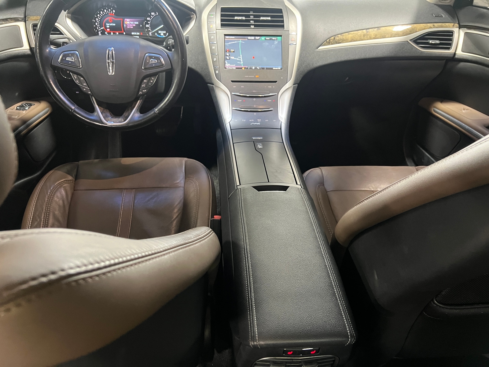 Thumbnail: 2016 Lincoln MKZ - 2